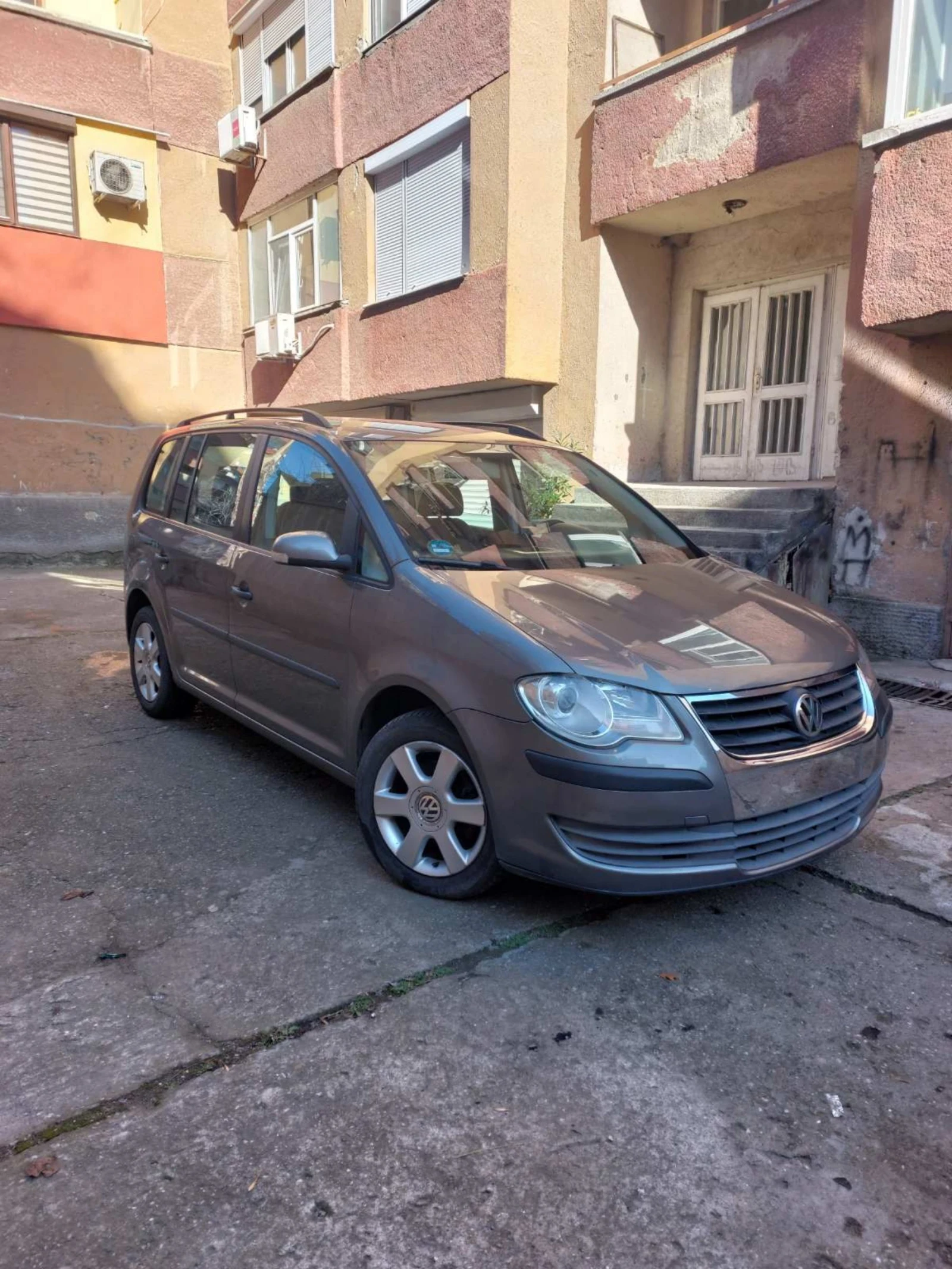 VW Touran 1.9 TDi , , BXE Двигател код, снимка 1