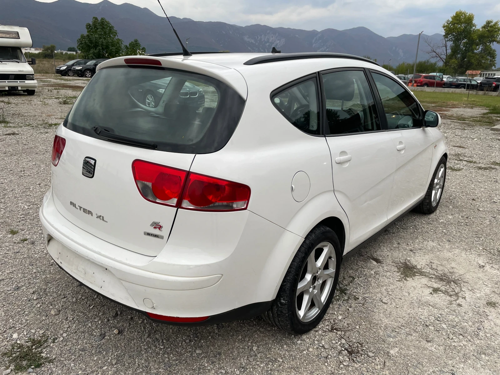 Seat Altea 1.6I - XL - газ  - изображение 5