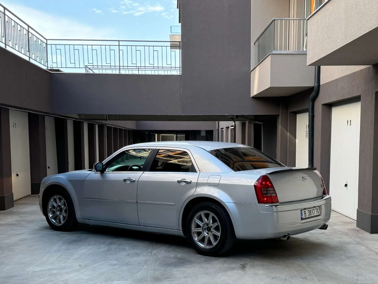 Chrysler 300c 5.7HEMI - изображение 6