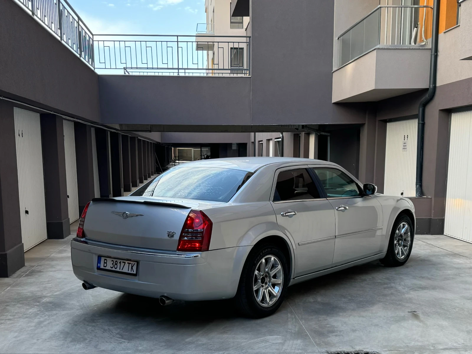 Chrysler 300c 5.7HEMI - изображение 4