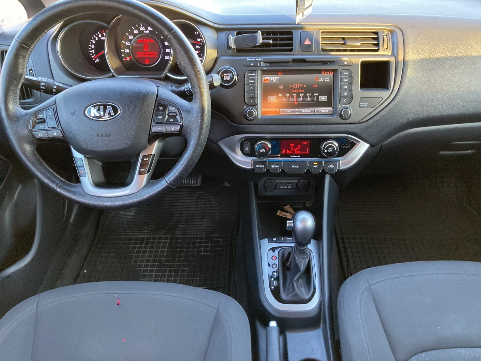 Kia Rio 1.4 Бензин/Автомат - изображение 6