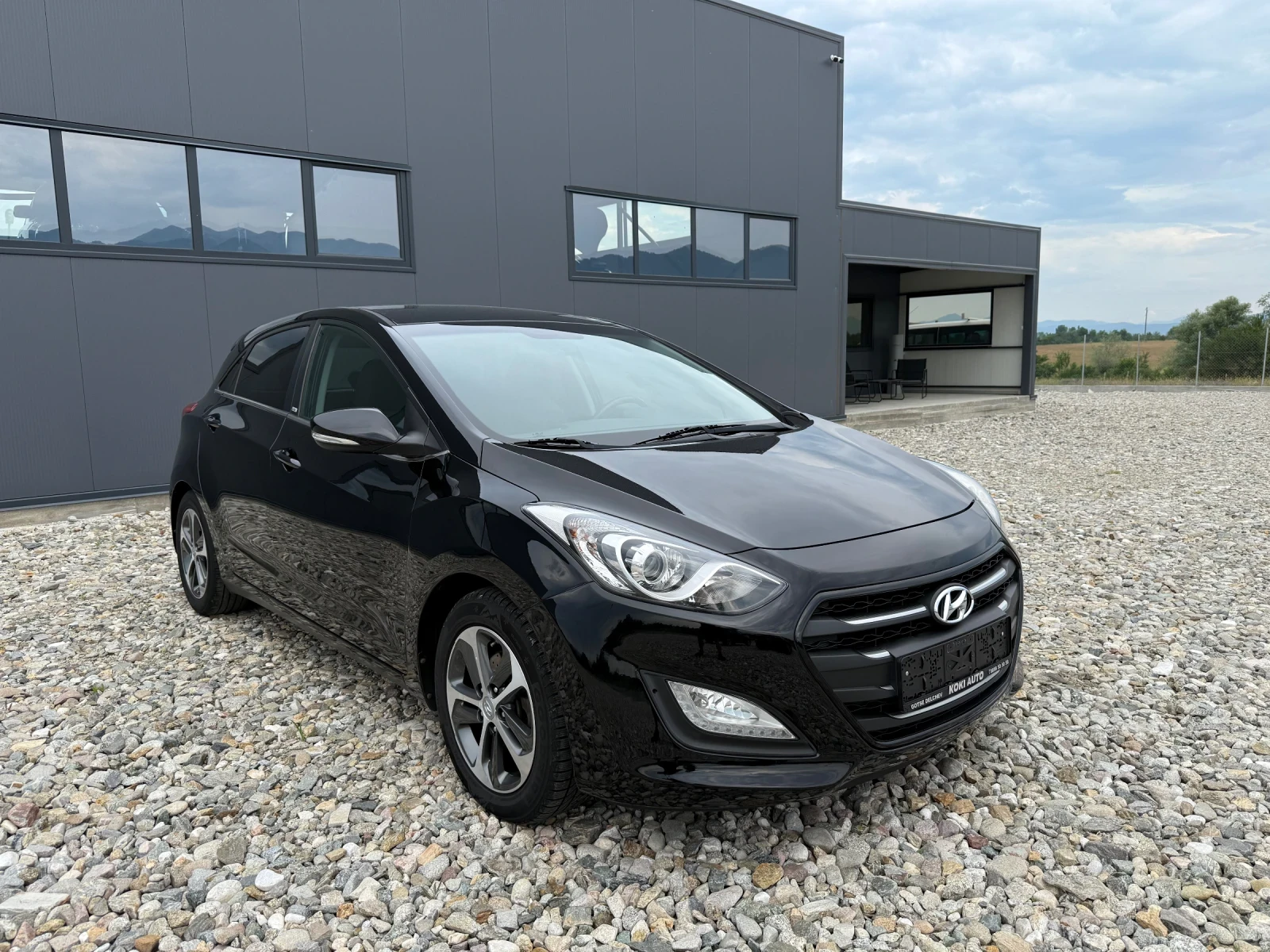 Hyundai I30 1.6 CRDI NAVI CAMERA - изображение 8