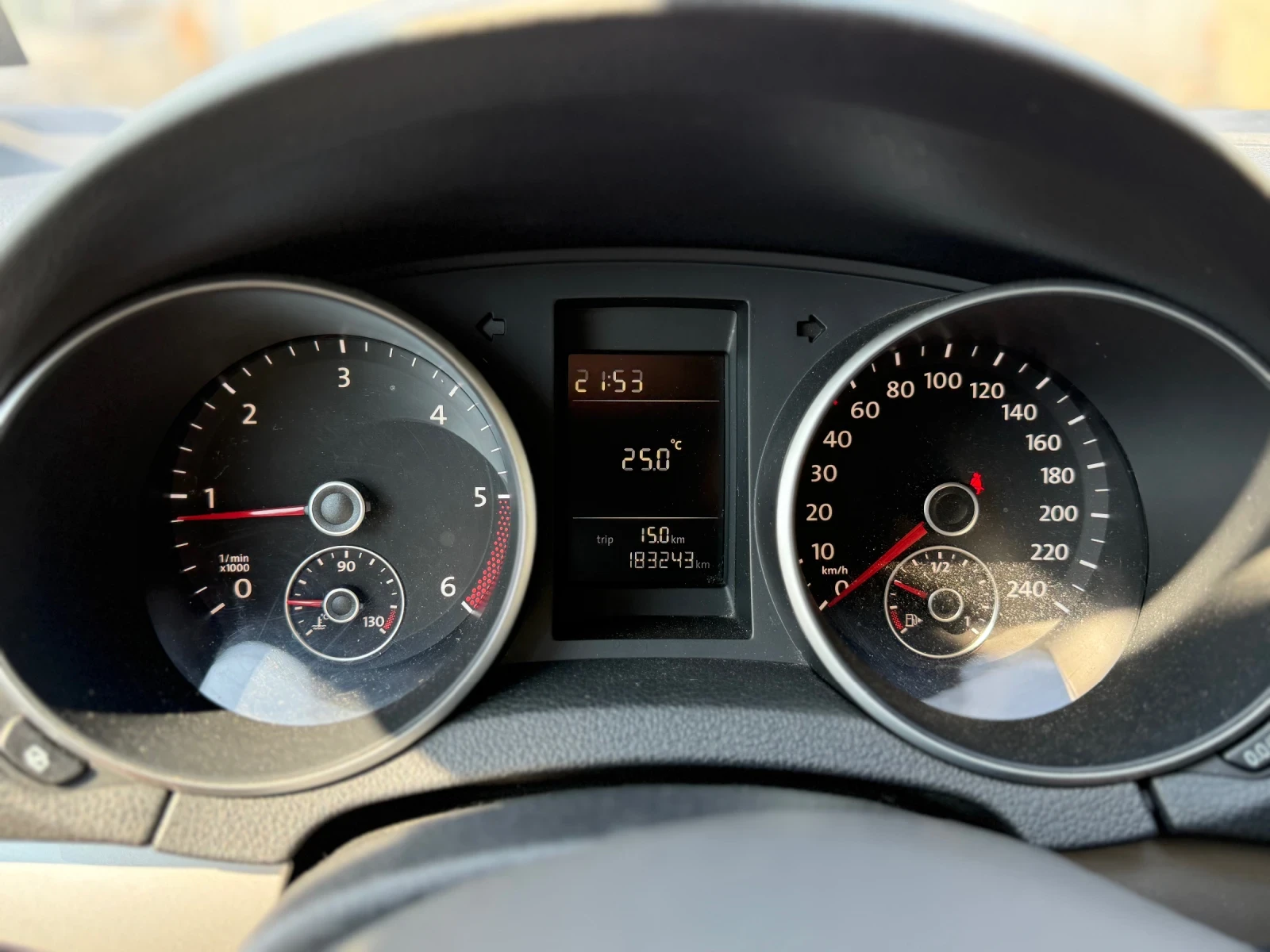 VW Golf 1.6tdi - изображение 8