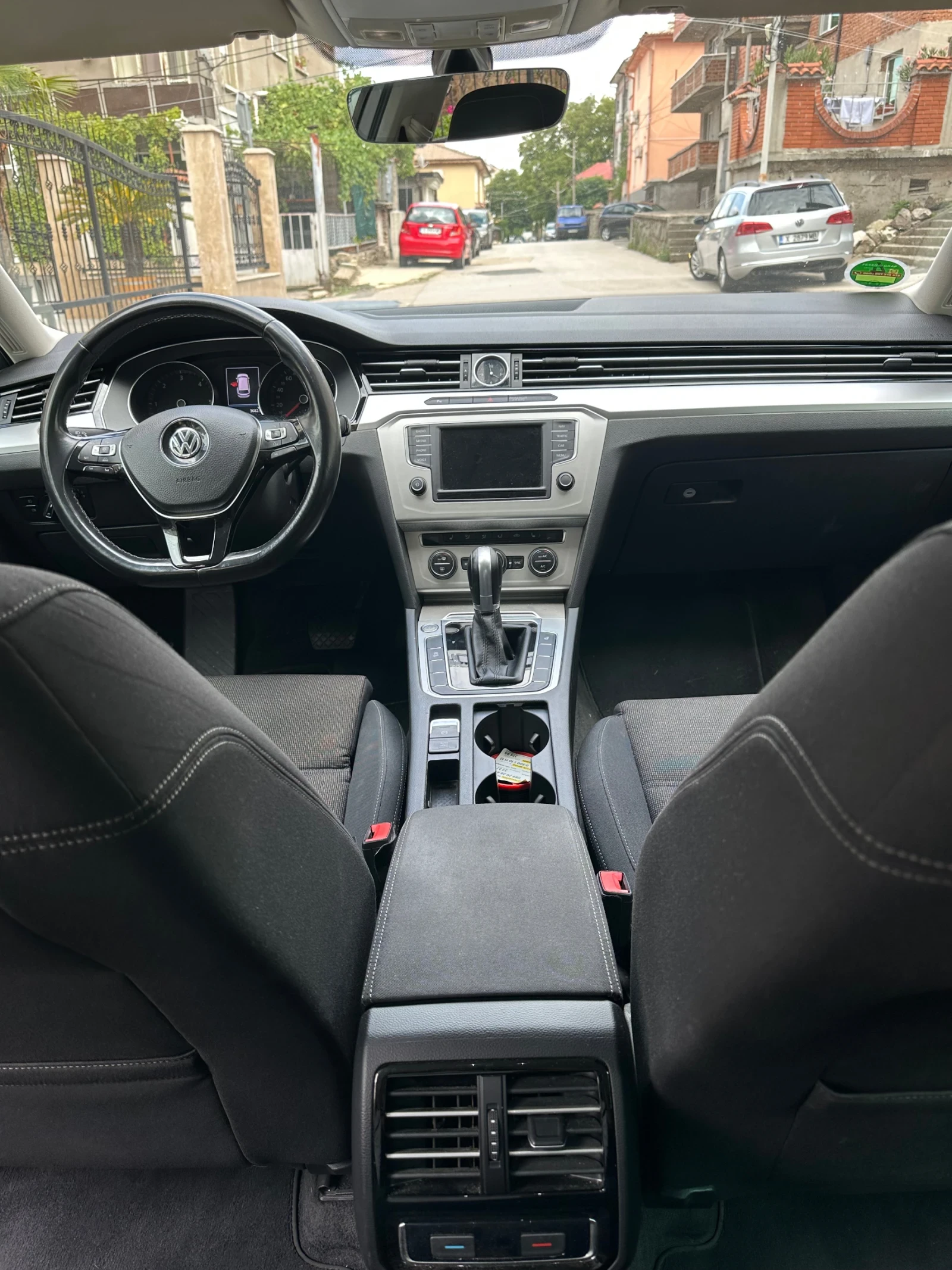 VW Passat R LiNE. Камера. Сервизна история - изображение 8