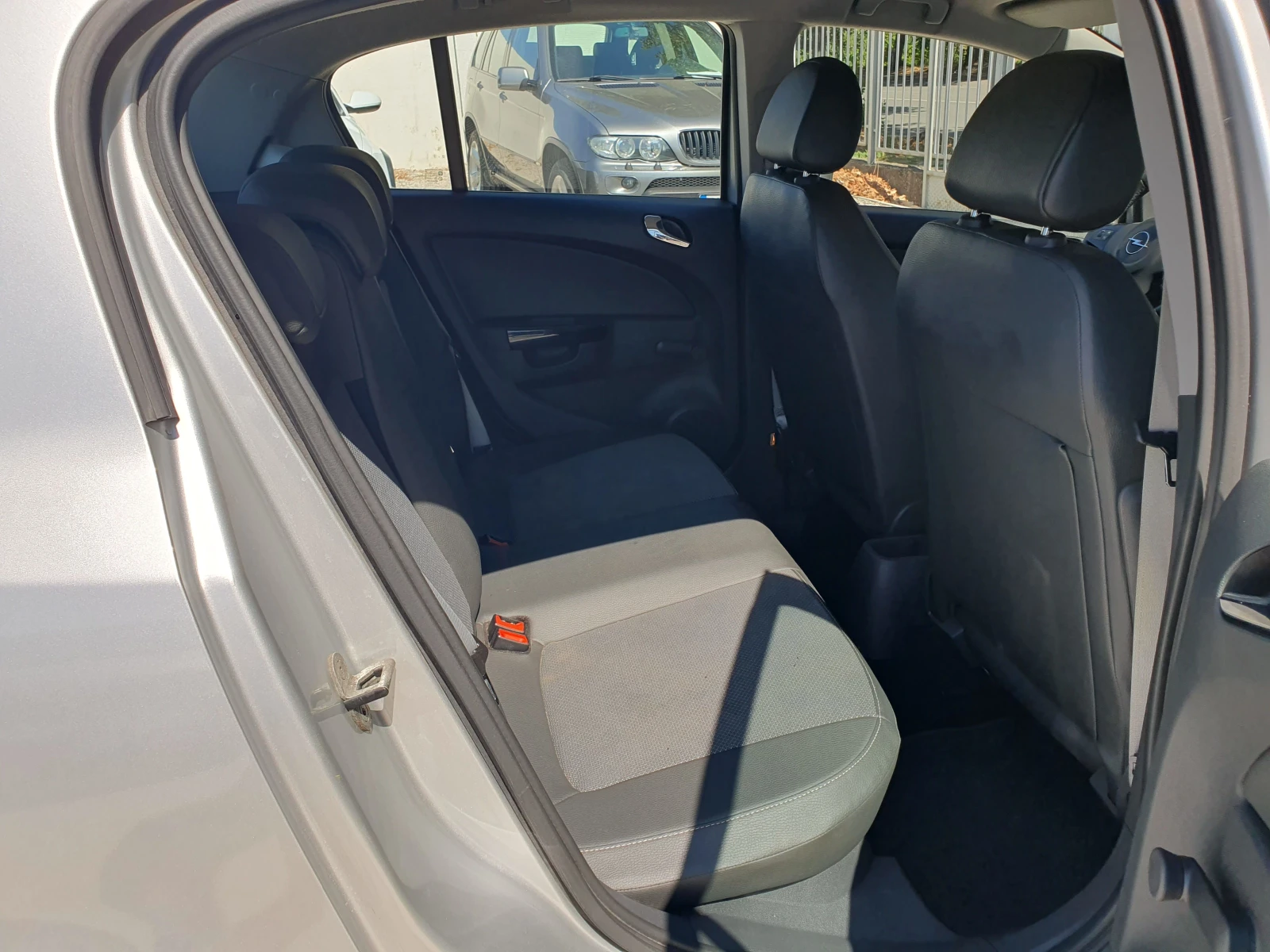 Opel Corsa 1.2/80ks/55000km. | Mobile.bg — изображение 13