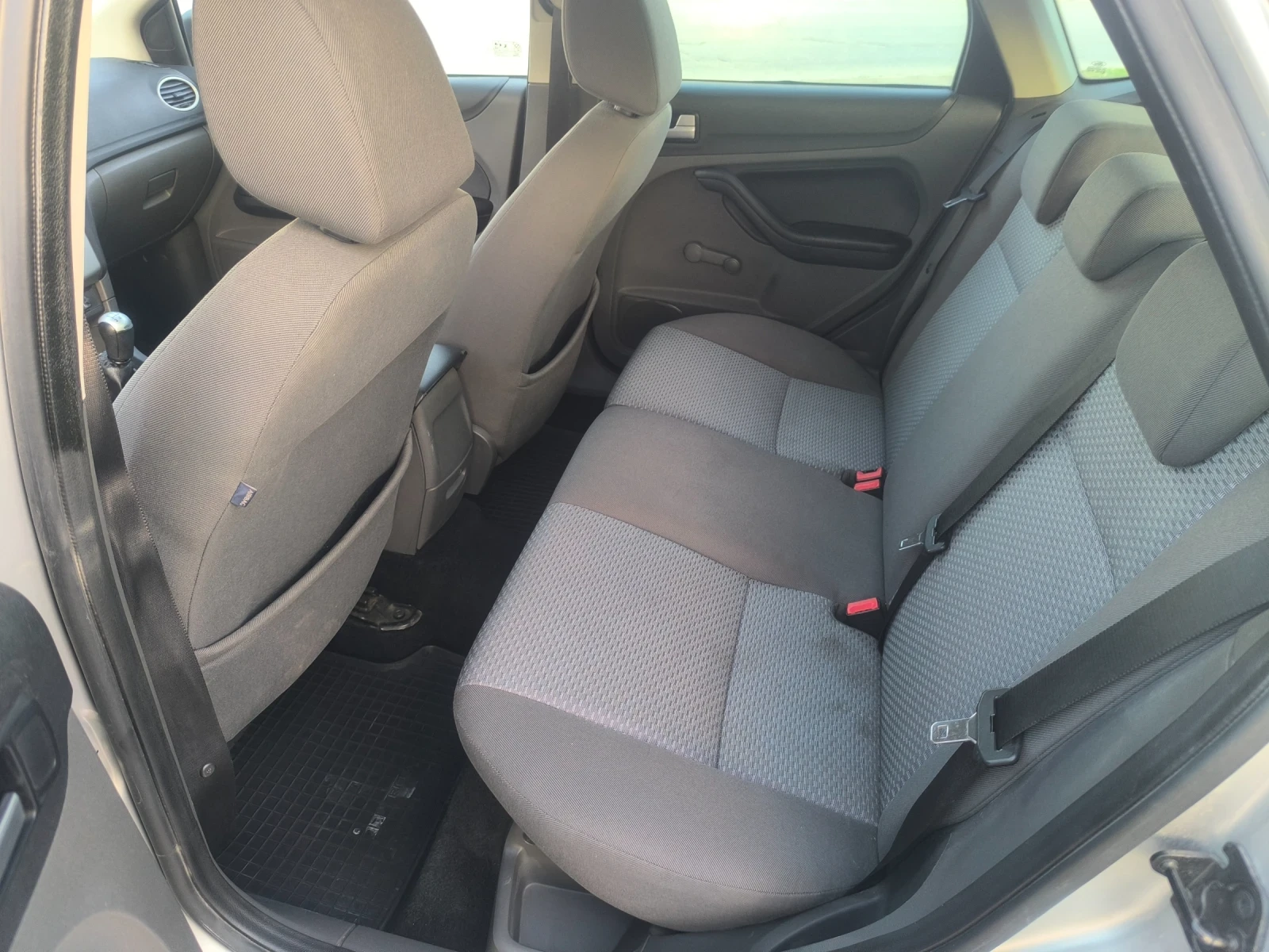 Ford Focus 1.6 газ | Mobile.bg — изображение 8