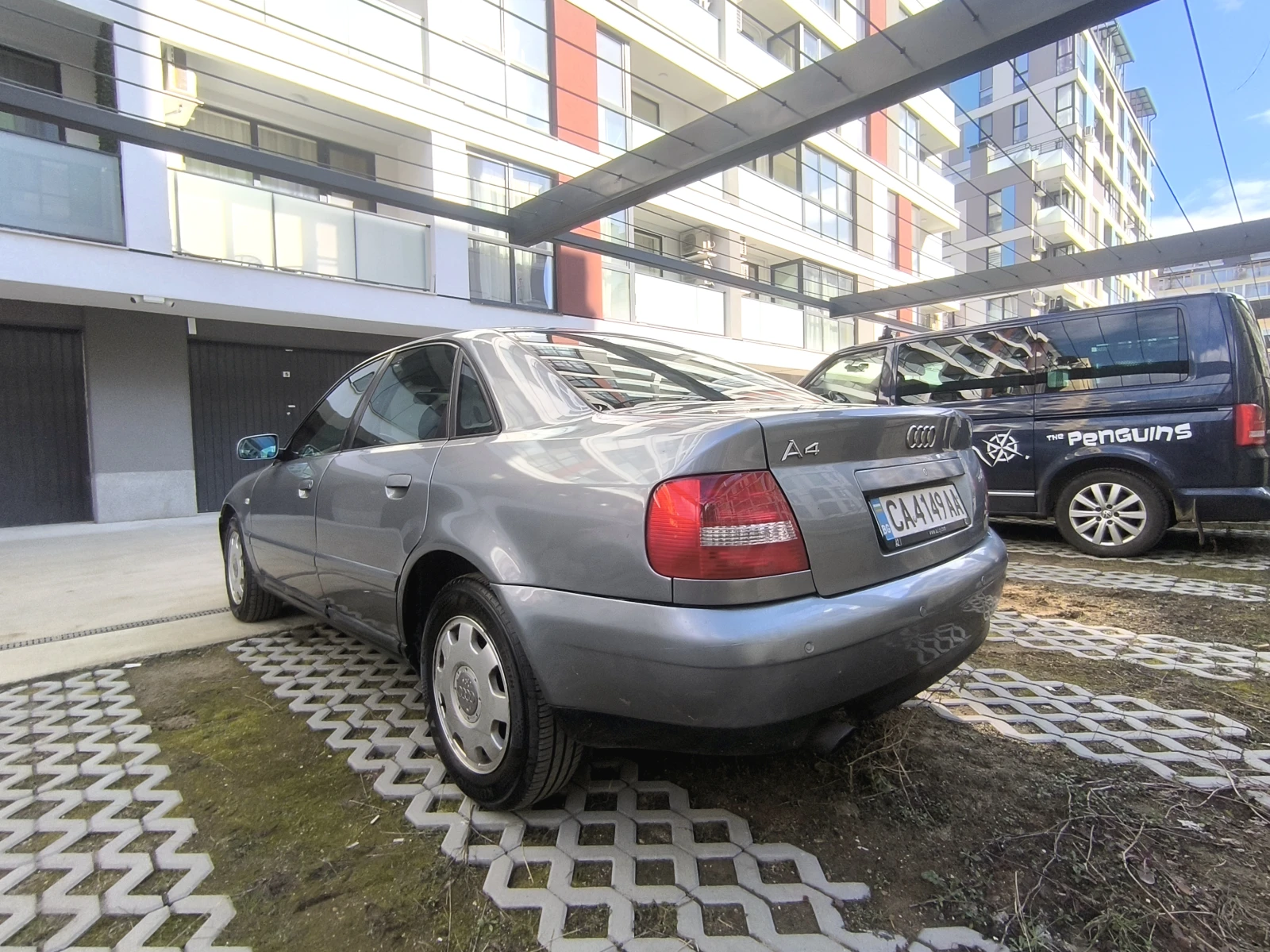 Audi A4 1.8, снимка 5 - Автомобили и джипове - 53740939