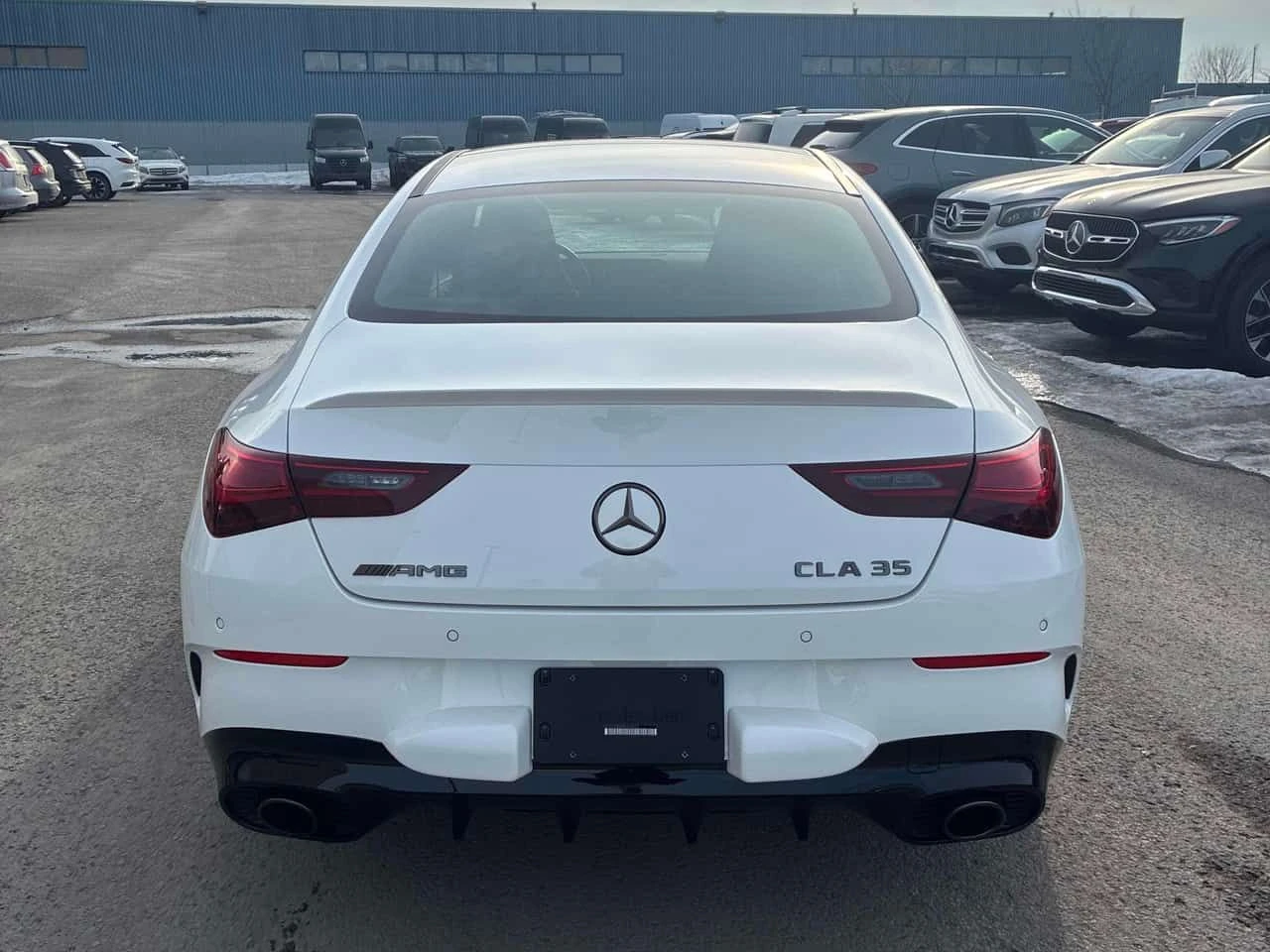Mercedes-Benz CLA * AMG 35 * PANO* ПОДГРЕВ* KEYLESS* , снимка 4 - Автомобили и джипове - 53799428