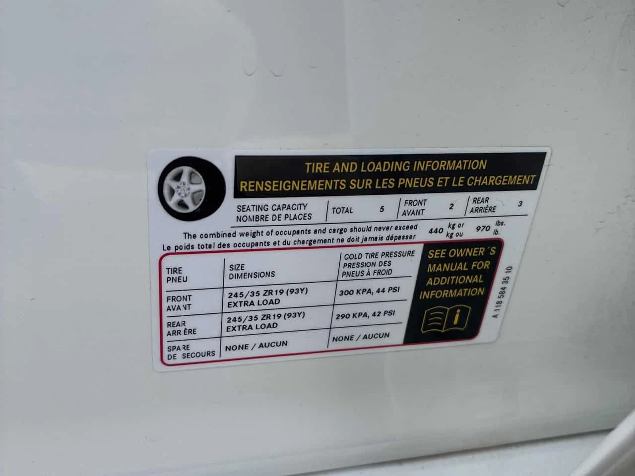 Mercedes-Benz CLA * AMG 35 * PANO* ПОДГРЕВ* KEYLESS* , снимка 11 - Автомобили и джипове - 53799428