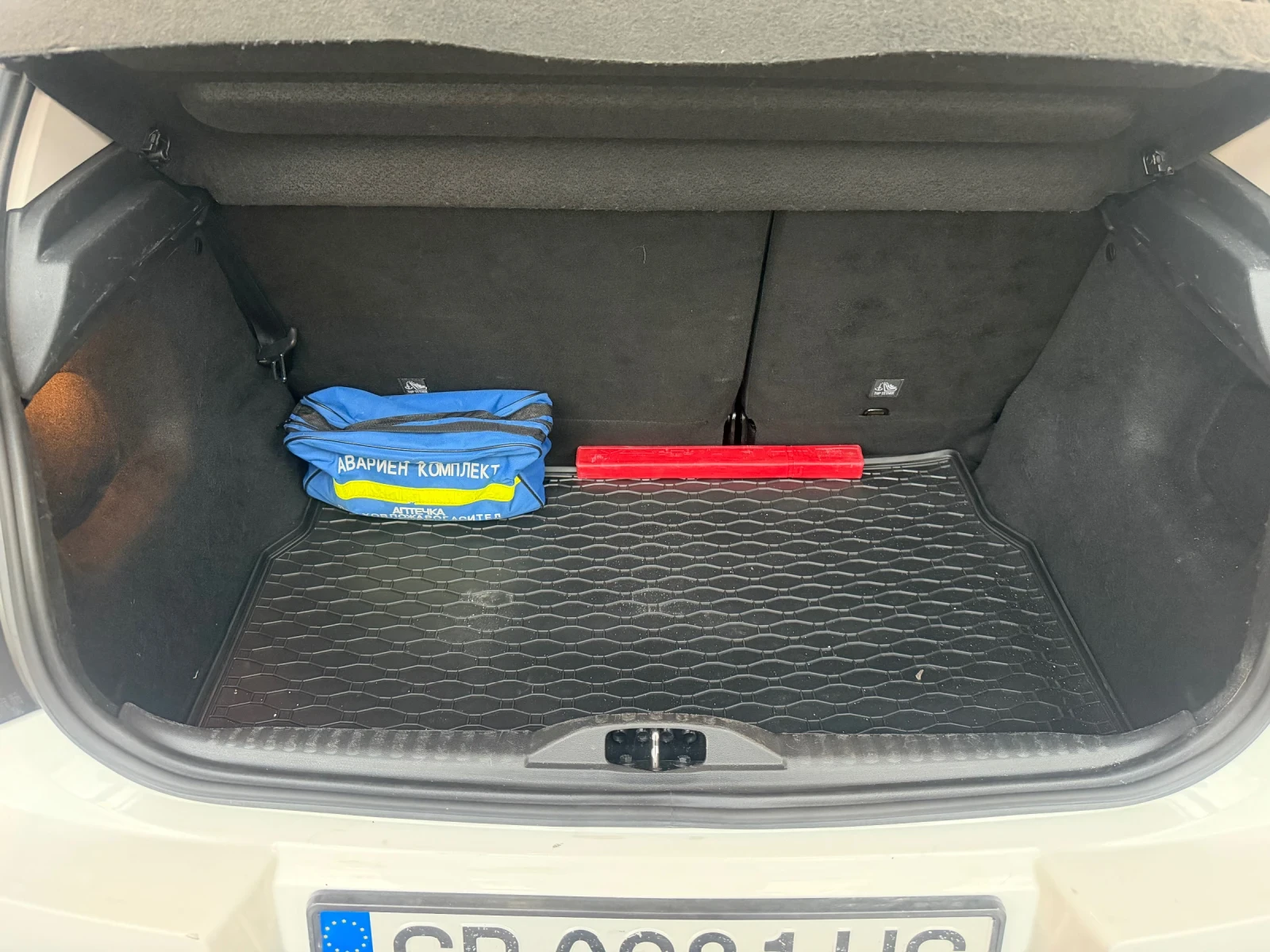 Citroen C3 1.2, снимка 7 - Автомобили и джипове - 53983478