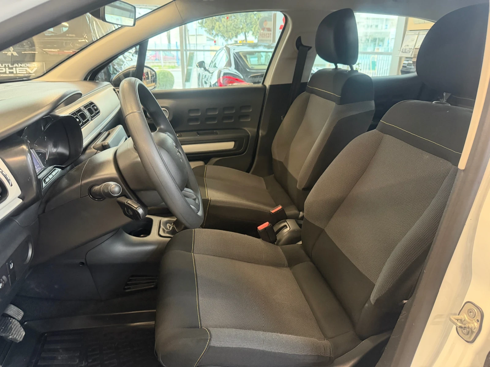 Citroen C3 1.2, снимка 9 - Автомобили и джипове - 53983478
