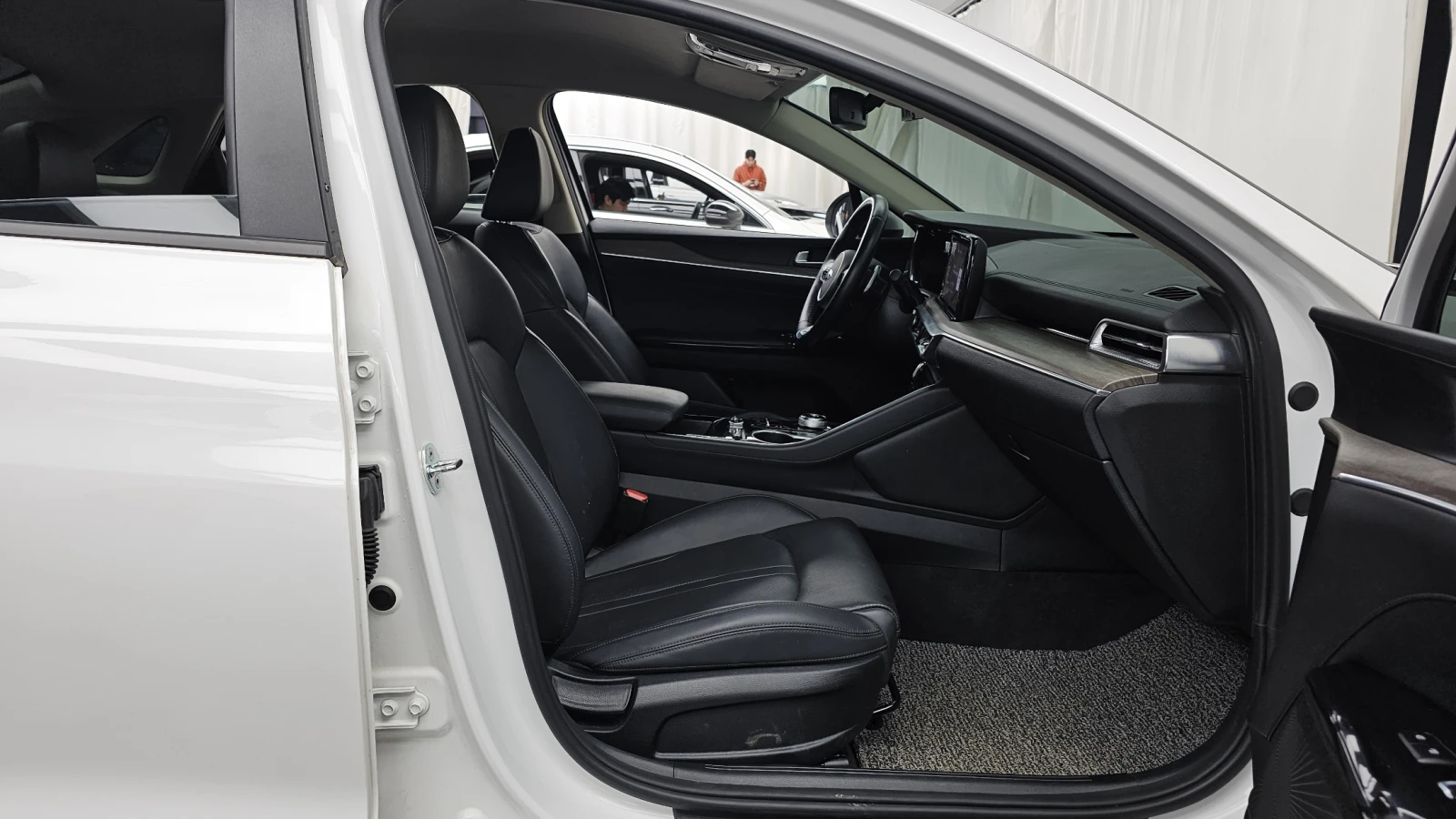 Kia K5 2.0 NOBLESSE autogeorge.com, снимка 11 - Автомобили и джипове - 54111673