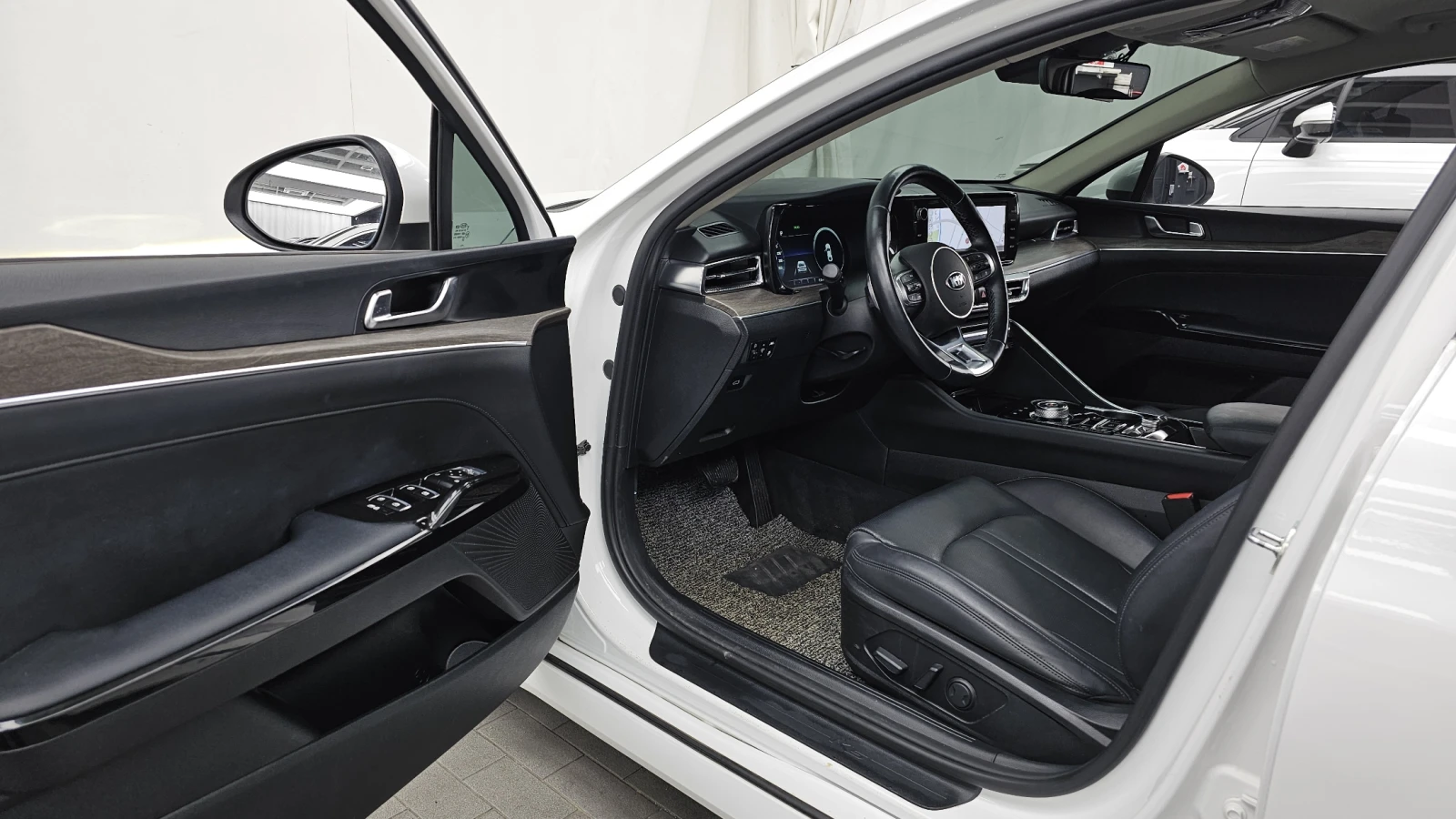 Kia K5 2.0 NOBLESSE autogeorge.com, снимка 10 - Автомобили и джипове - 54111673