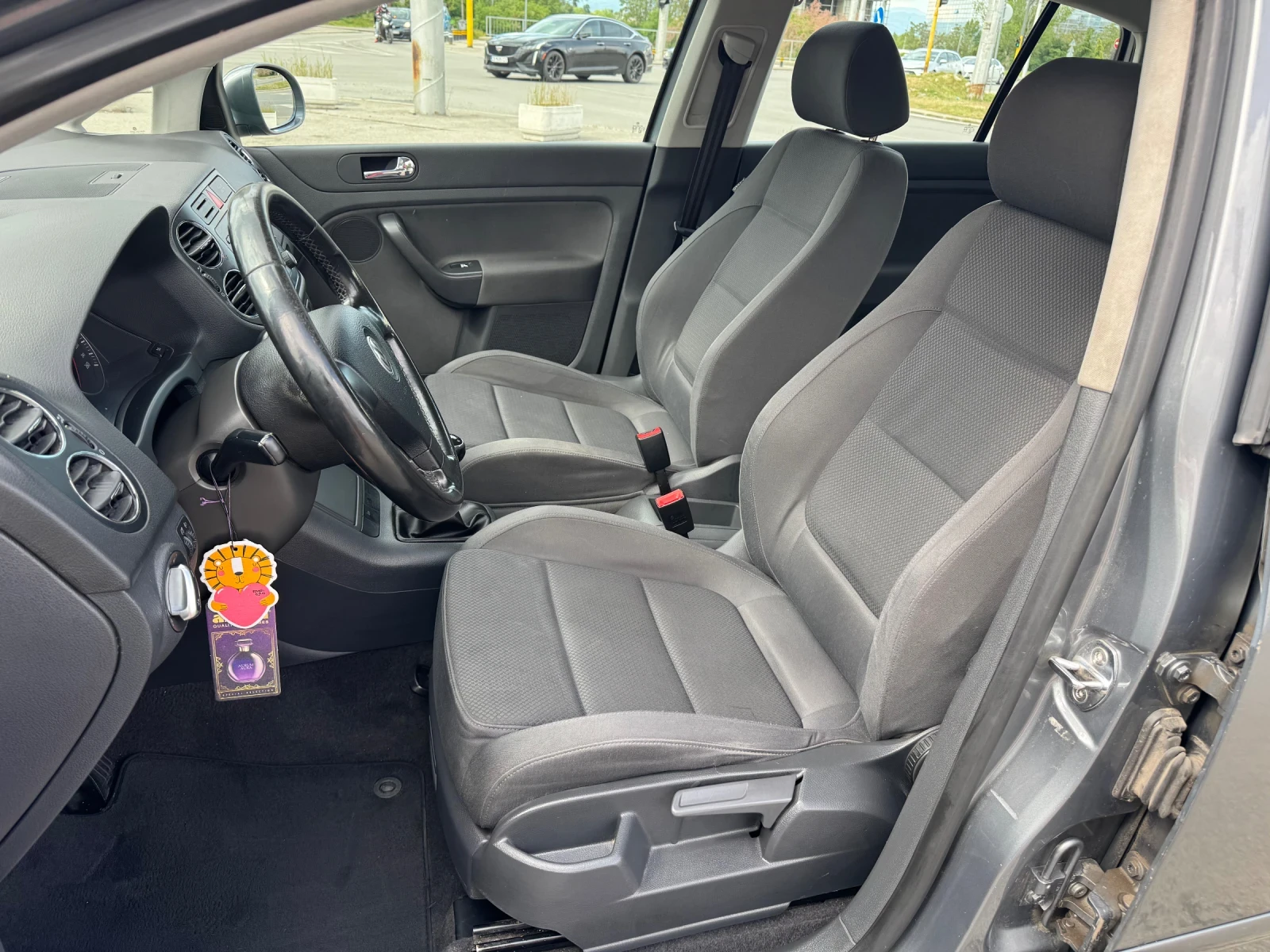 VW Golf Plus 2.0TDI 140kc 6ck , снимка 16 - Автомобили и джипове - 54647325