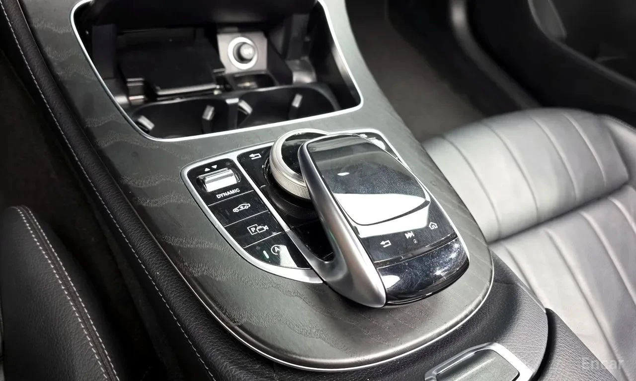 Mercedes-Benz E 220, снимка 11 - Автомобили и джипове - 54770369