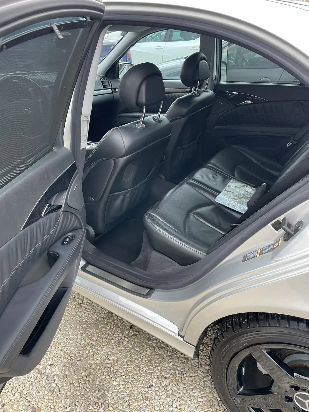 Mercedes-Benz E 500, снимка 15 - Автомобили и джипове - 54727383