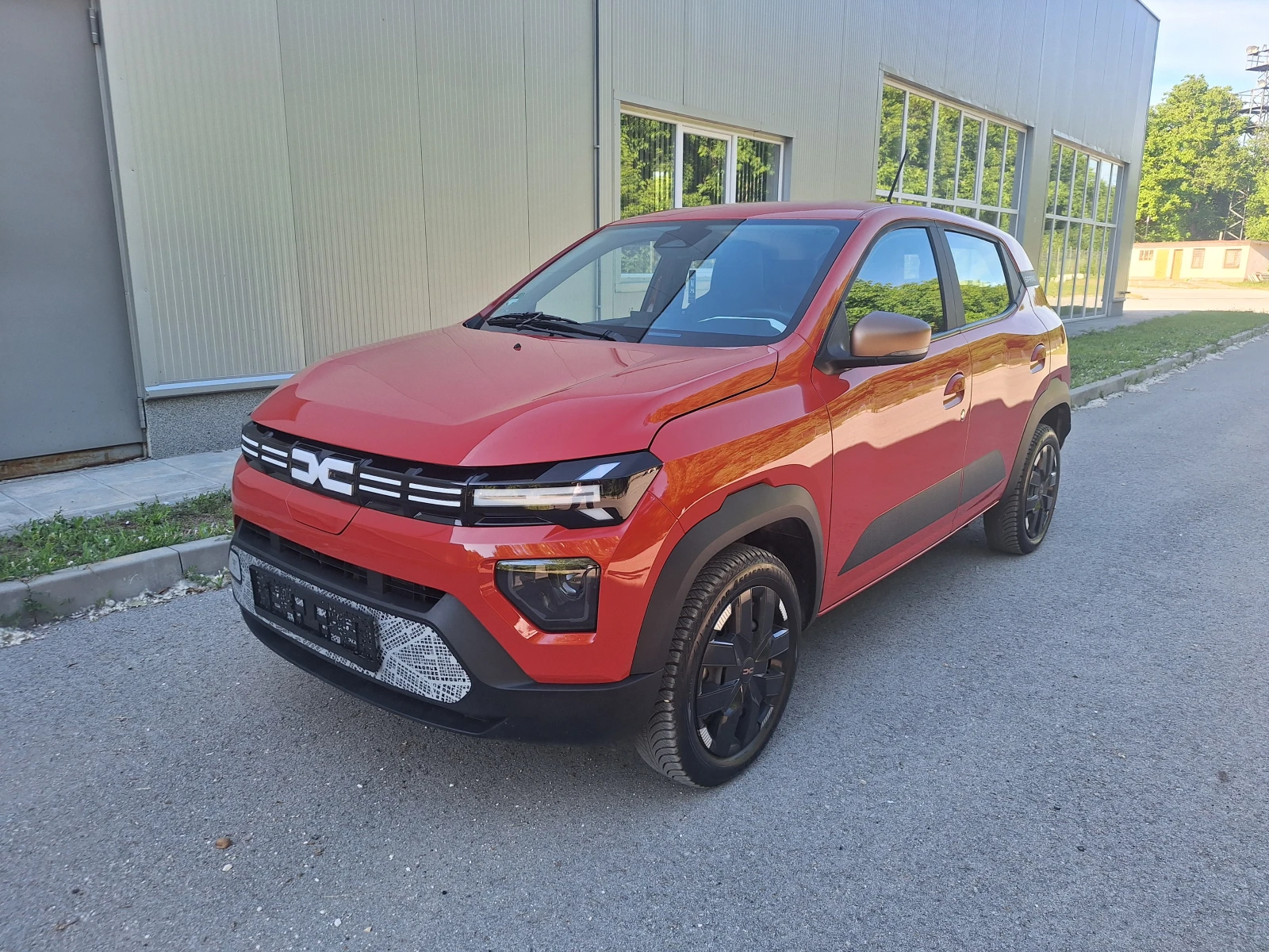 Dacia Spring NMC 27 kwh като нова със заверена Гаранция в BG