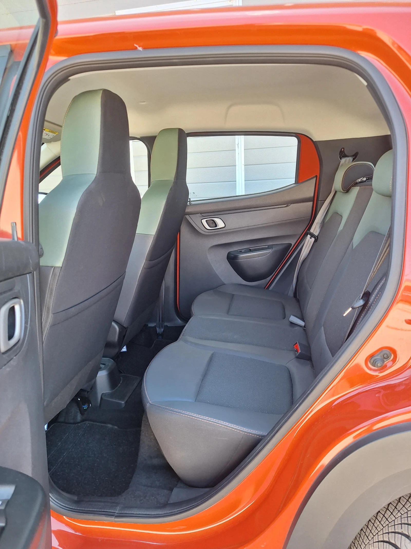 Dacia Spring NMC 27 kwh като нова със заверена Гаранция в BG, снимка 11 - Автомобили и джипове - 54739591