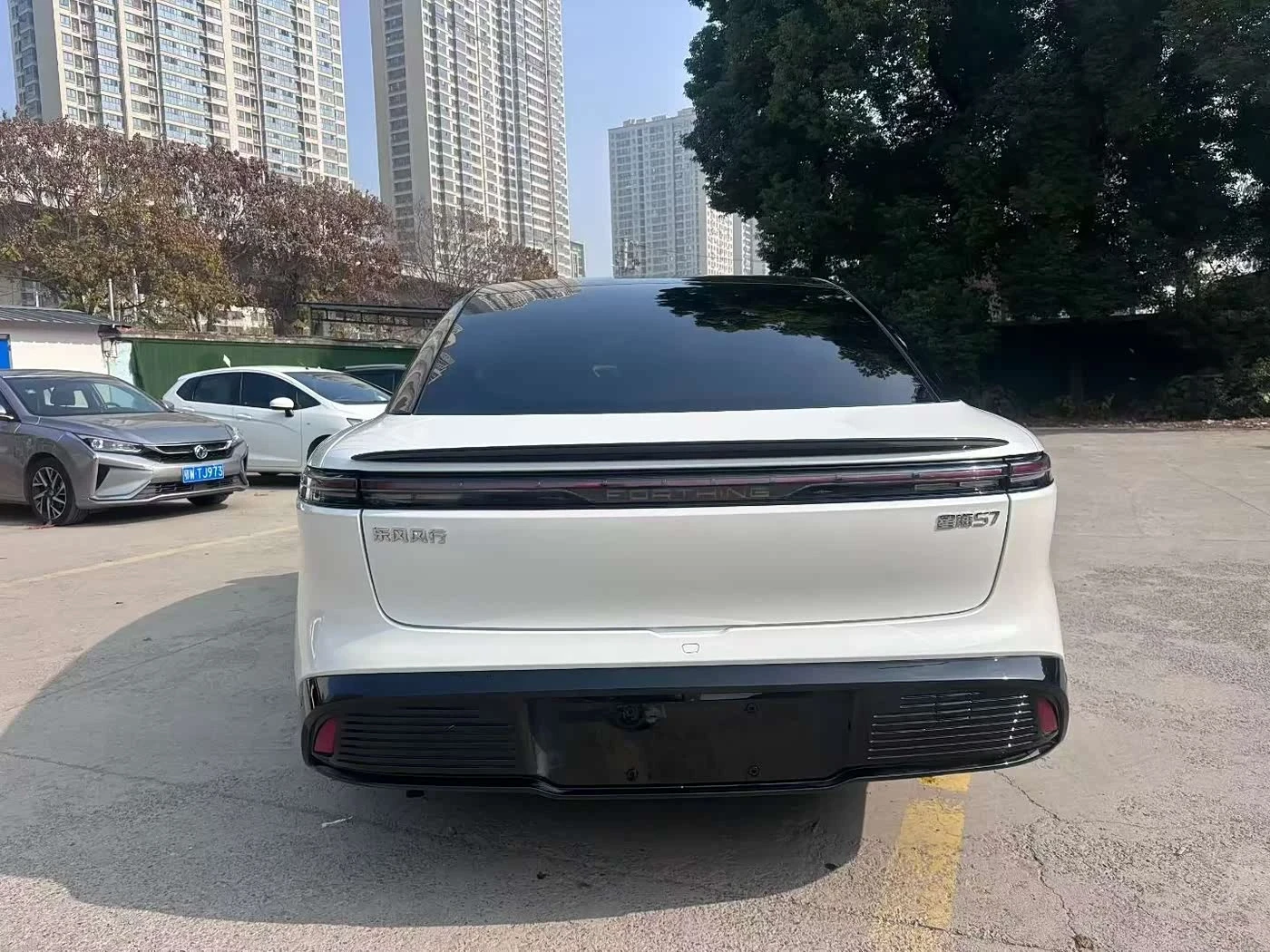 DONGFENG S7 Luxury Edition 555 autogeorge.com, снимка 6 - Автомобили и джипове - 54815324