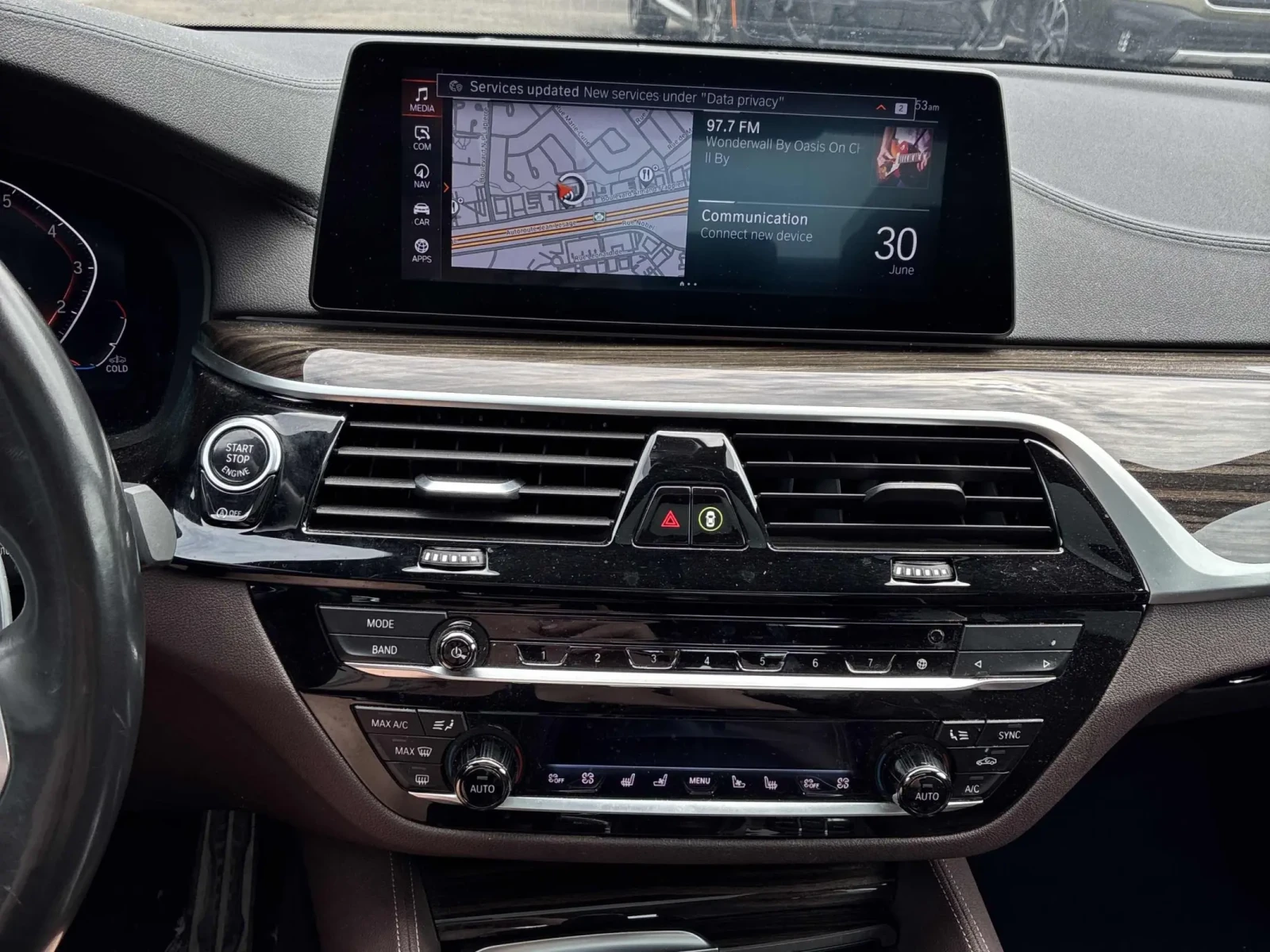BMW 540 xDrive40i, снимка 8 - Автомобили и джипове - 55130033