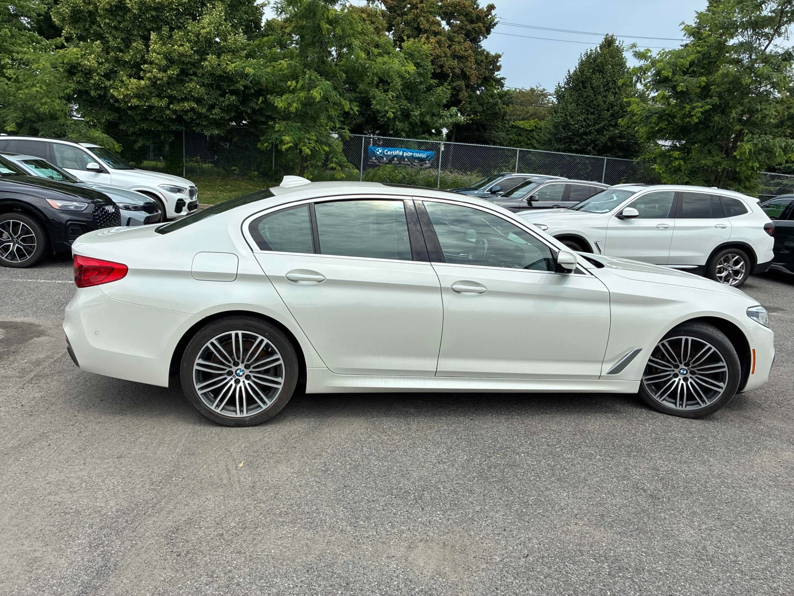 BMW 540 xDrive40i, снимка 3 - Автомобили и джипове - 55130033