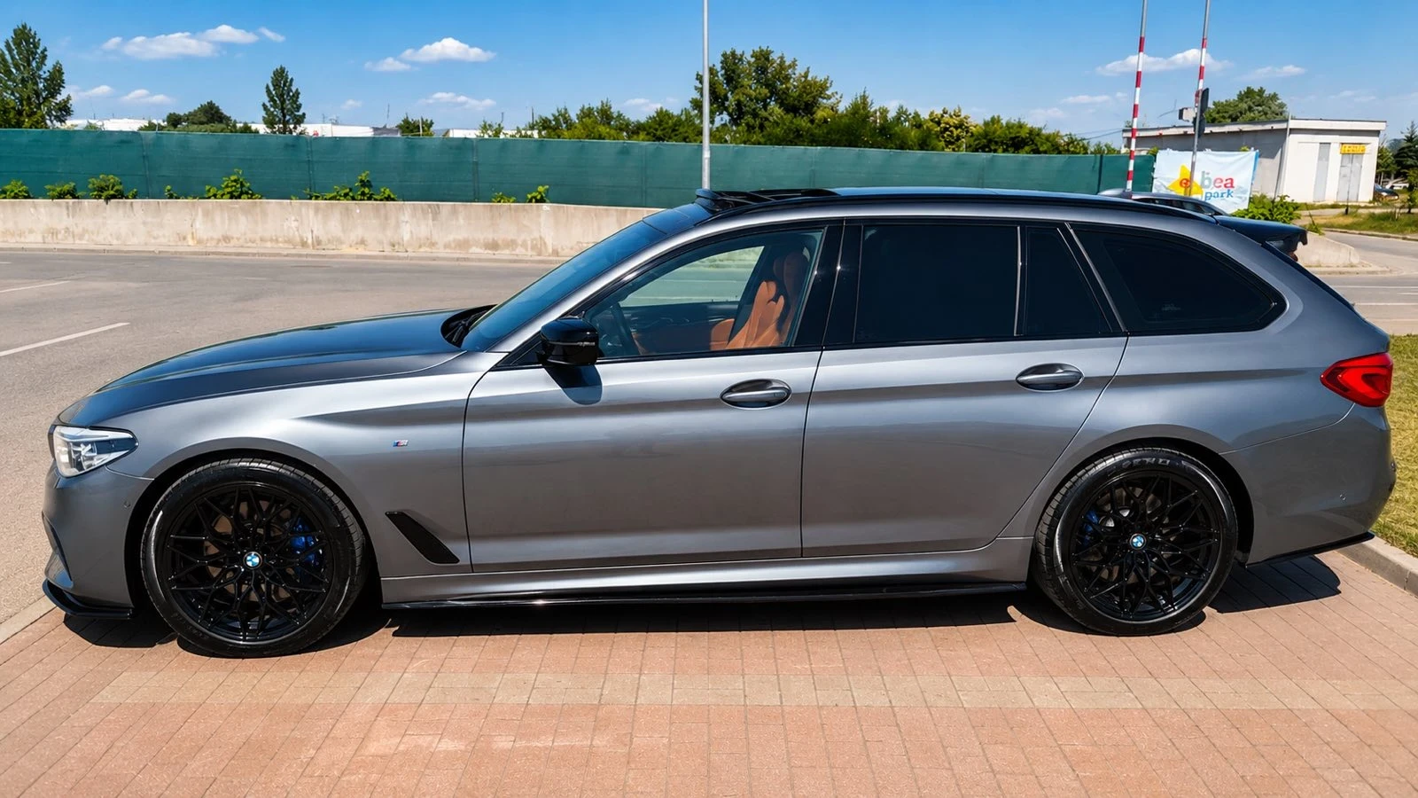 BMW 530 M-SPORT, снимка 3 - Автомобили и джипове - 55527682