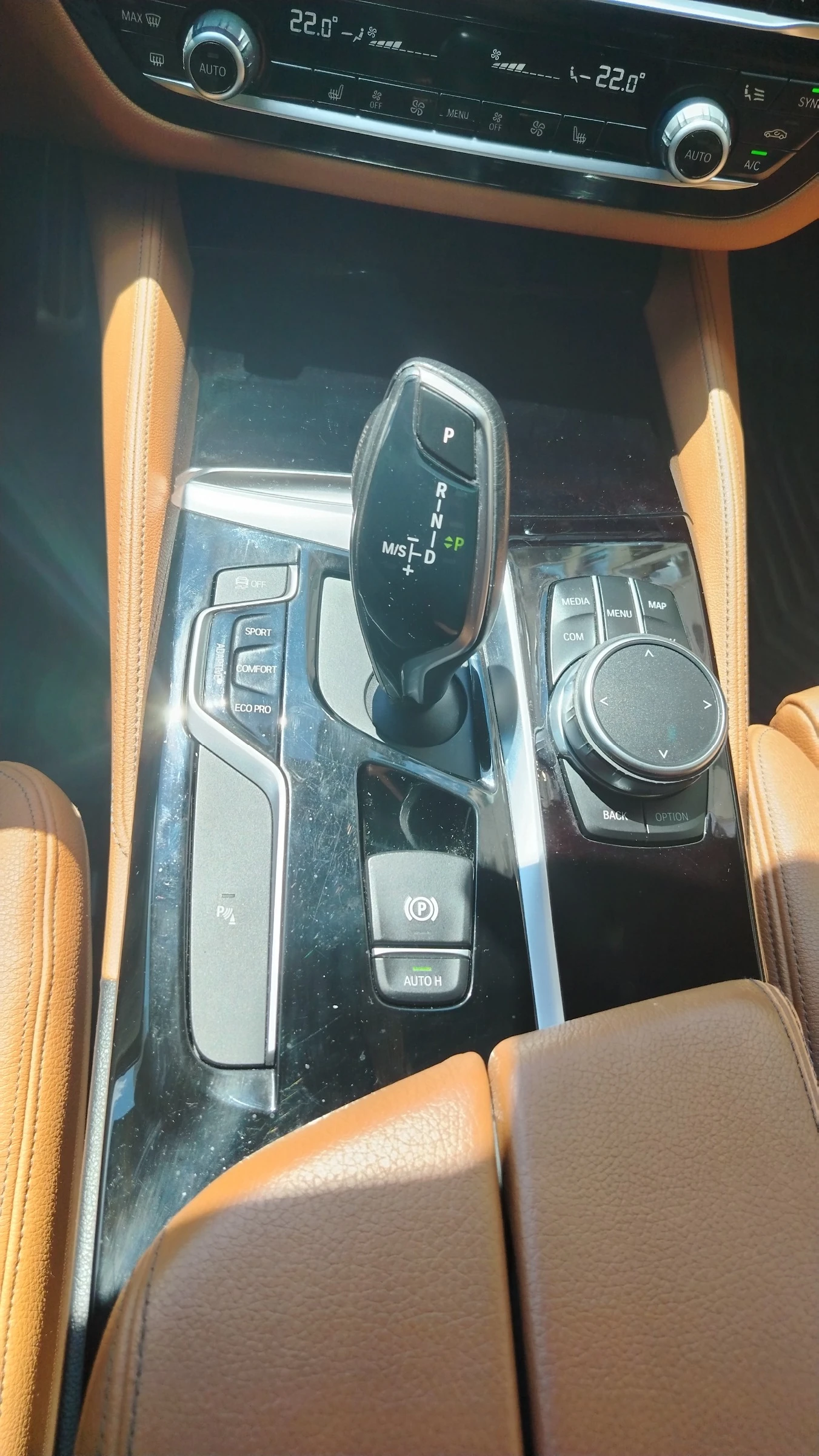 BMW 530 M-SPORT, снимка 17 - Автомобили и джипове - 55527682