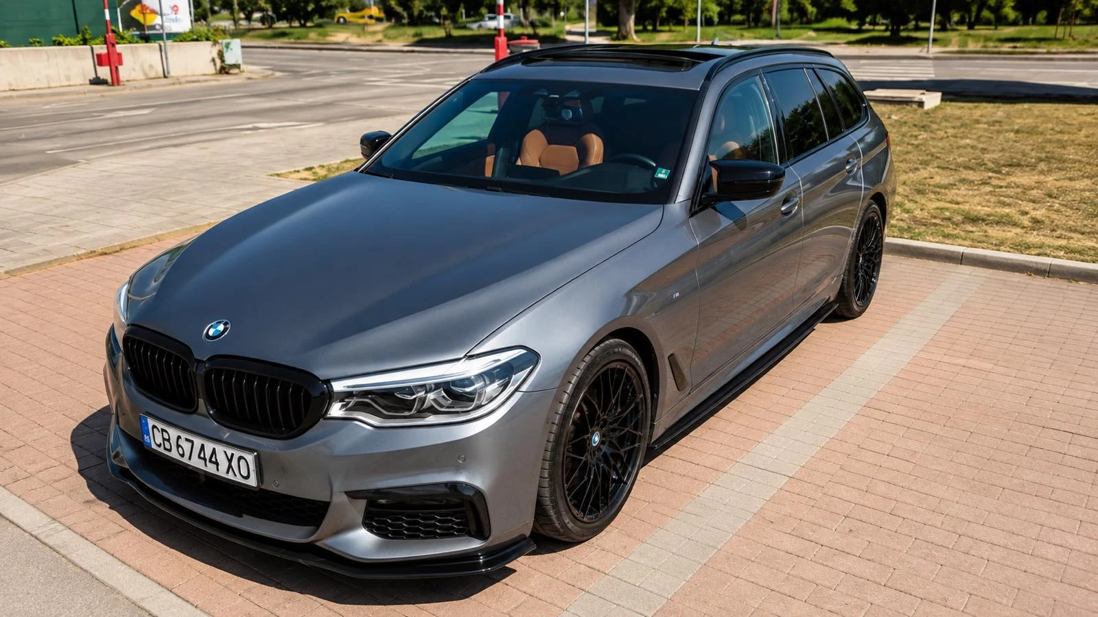 BMW 530 M-SPORT, снимка 2 - Автомобили и джипове - 55527682
