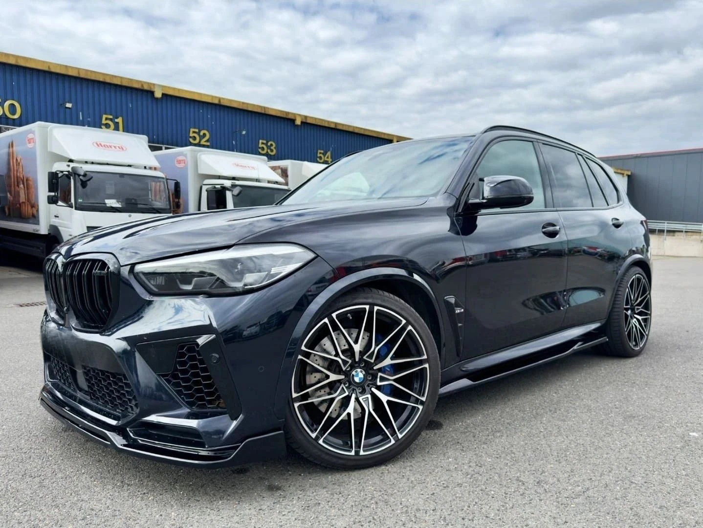 BMW X5M Очакван вCOMPETITION / 625 К.С. / INDIVIDUAL TWO-T, снимка 7 - Автомобили и джипове - 55674456