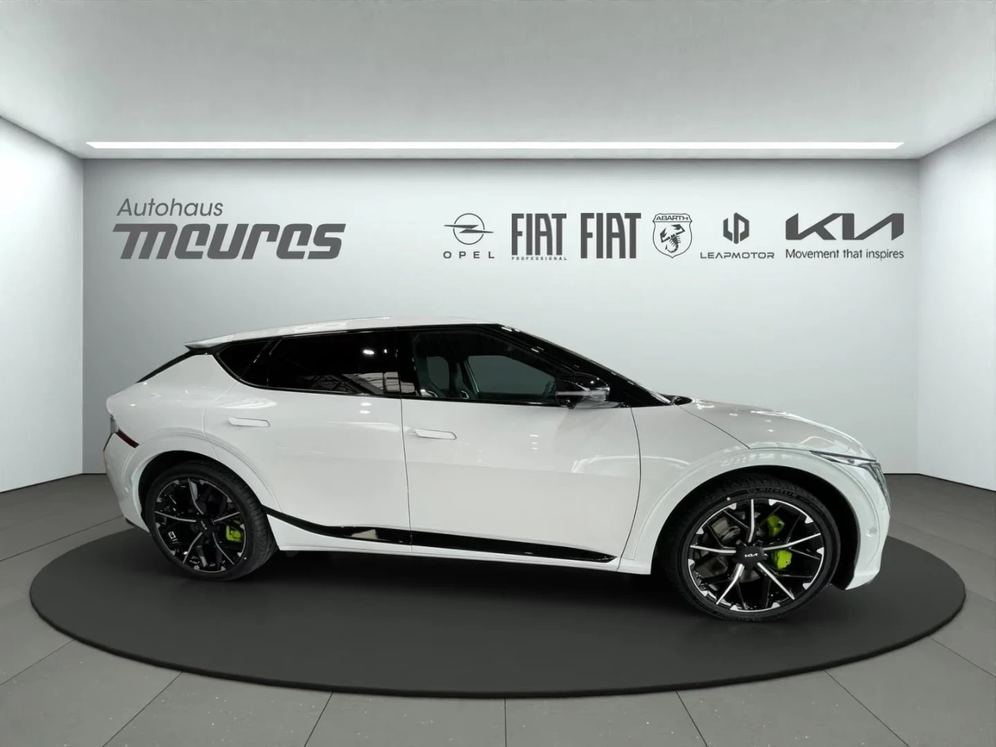 Kia EV6 GT 609hp 84kWh ALL OPTIONS WARRANTY!, снимка 3 - Автомобили и джипове - 56174362