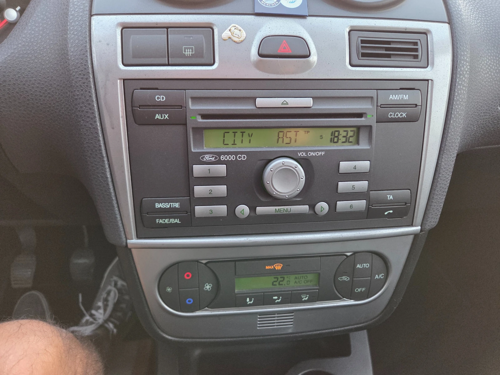 Ford Fiesta, снимка 10 - Автомобили и джипове - 56413257