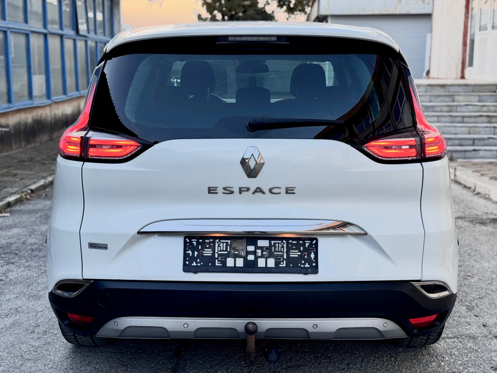 Renault Espace 1.6dci* LED* Темпомат* 7Местен* TOP, снимка 4 - Автомобили и джипове - 56712097
