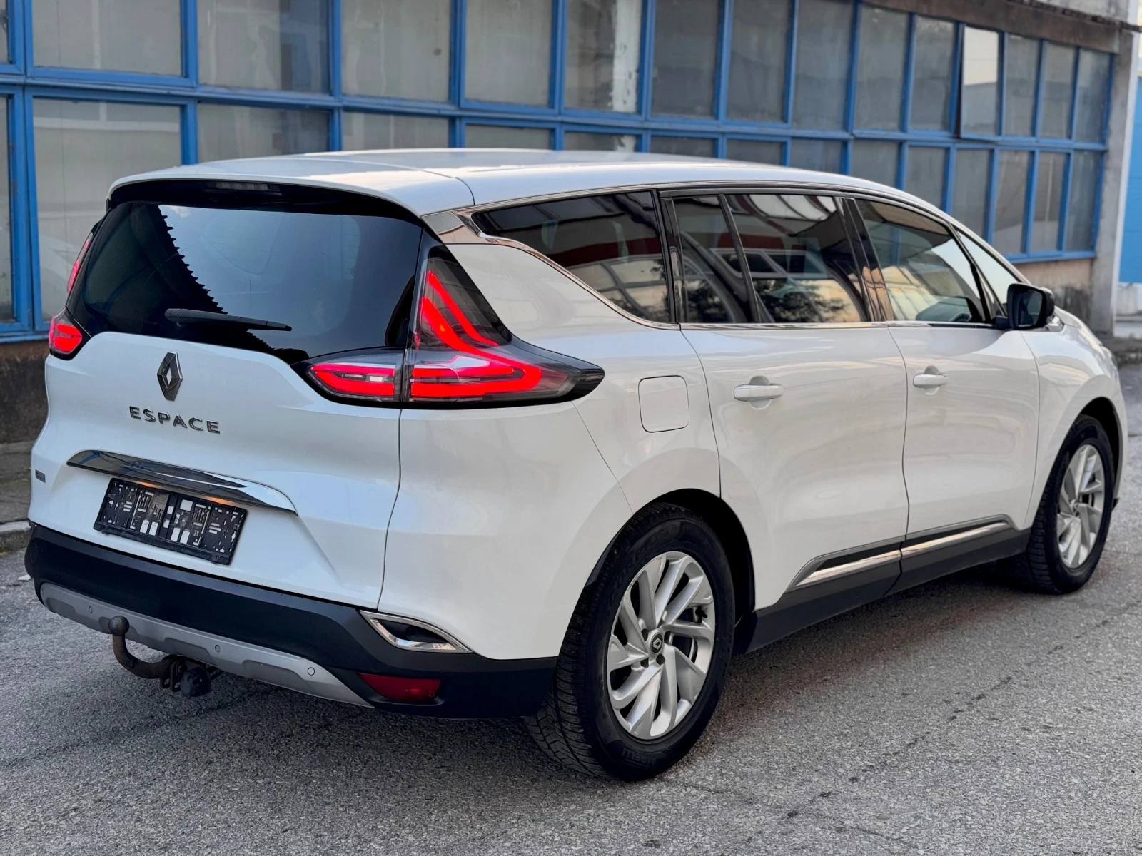 Renault Espace 1.6dci* LED* Темпомат* 7Местен* TOP, снимка 3 - Автомобили и джипове - 56712097