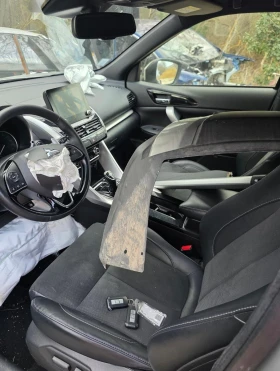 Mitsubishi Eclipse Cross PHEV Фул Екстри с Инцидент - 9999 € / 19556.34 лв. - 65624191 2