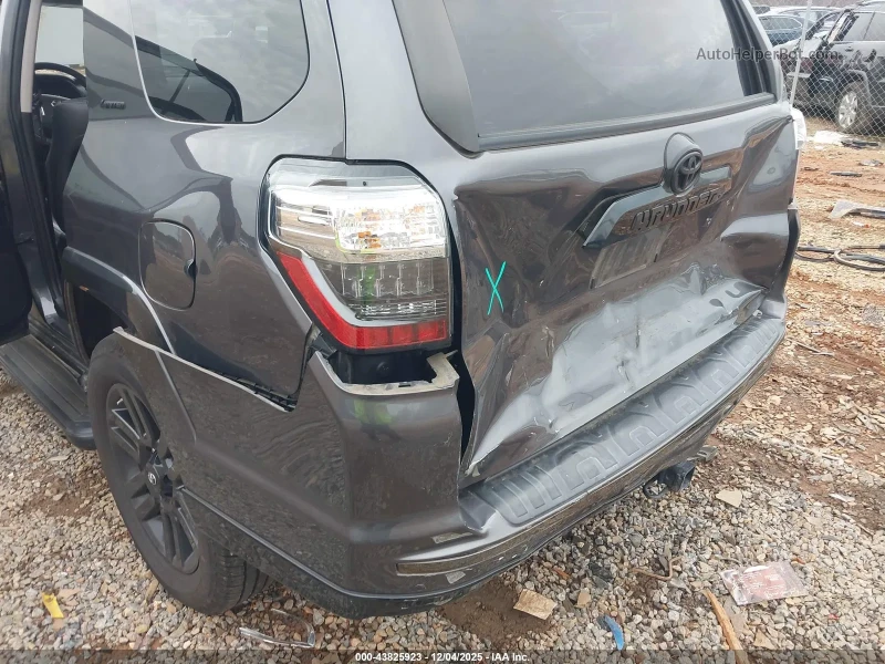 Toyota 4runner LIMITED* NIGHTSHADE* 2 Ключа* Цена до БГ, снимка 8 - Автомобили и джипове - 53131661