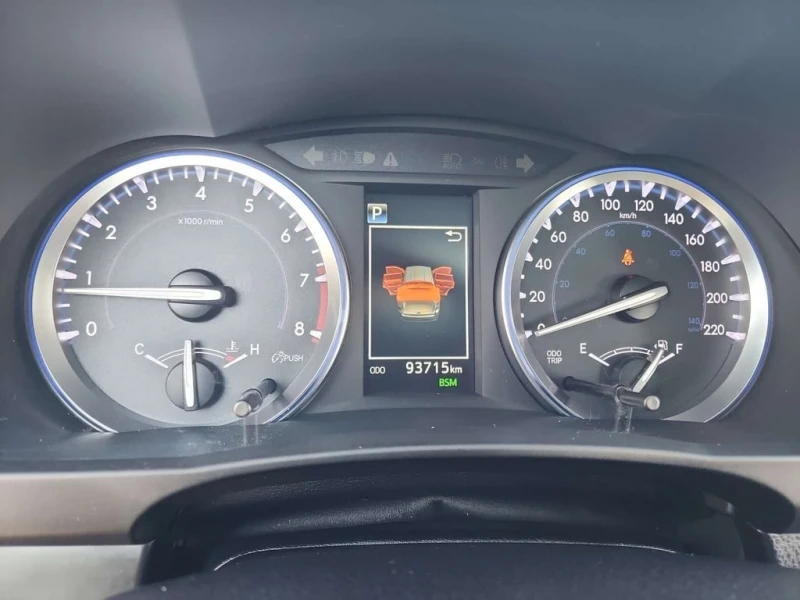 Toyota Highlander XLE  CARFAX, снимка 8 - Автомобили и джипове - 53188547