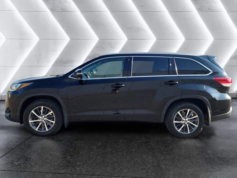 Toyota Highlander XLE  CARFAX, снимка 2 - Автомобили и джипове - 53188547