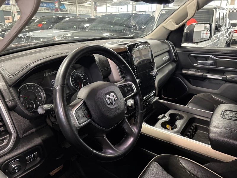 Dodge RAM 1500 Laramie V8HEMI С РЕГИСТРАЦИЯ & АВТО КРЕДИТ  , снимка 9 - Автомобили и джипове - 53499912