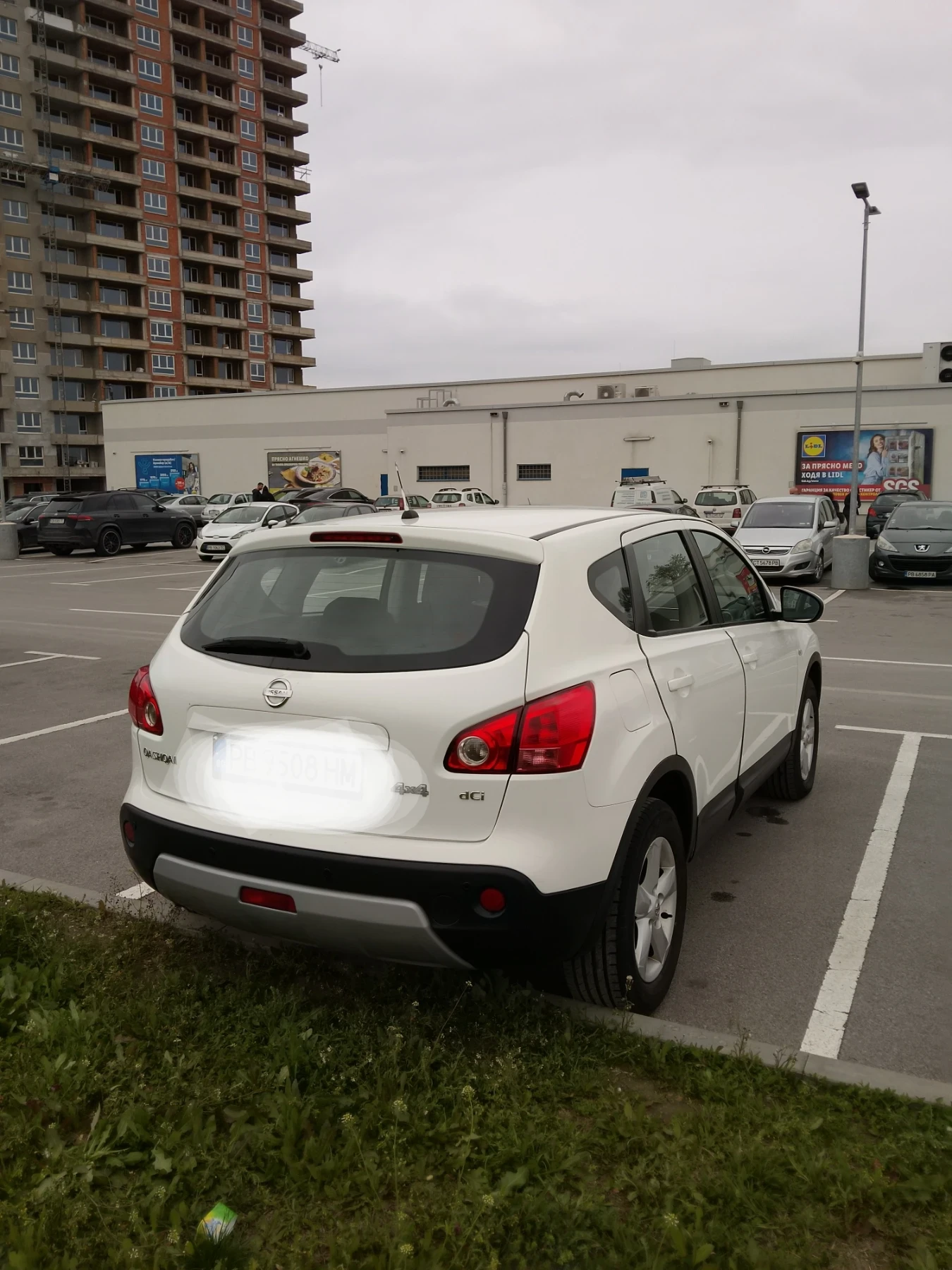 Nissan Qashqai 2.0 DCI, 4x4, Автоматик - изображение 7
