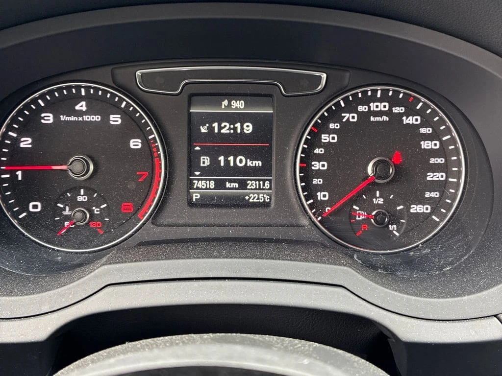 Audi Q3 * Komfort * CARFAX * БЕЗ ПЪРВОНАЧАЛНА ВНОСКА - изображение 8