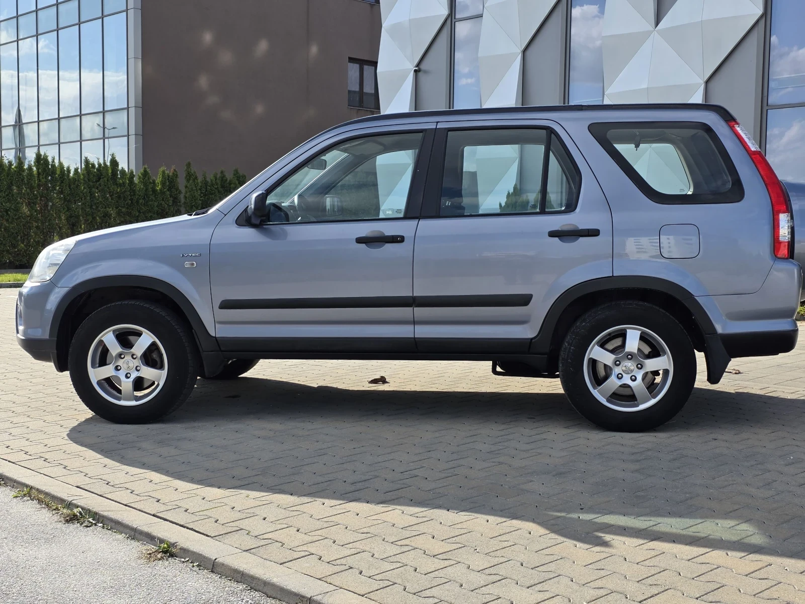 Honda Cr-v 2.0i FACELIFT swiss edition evro4 - изображение 2