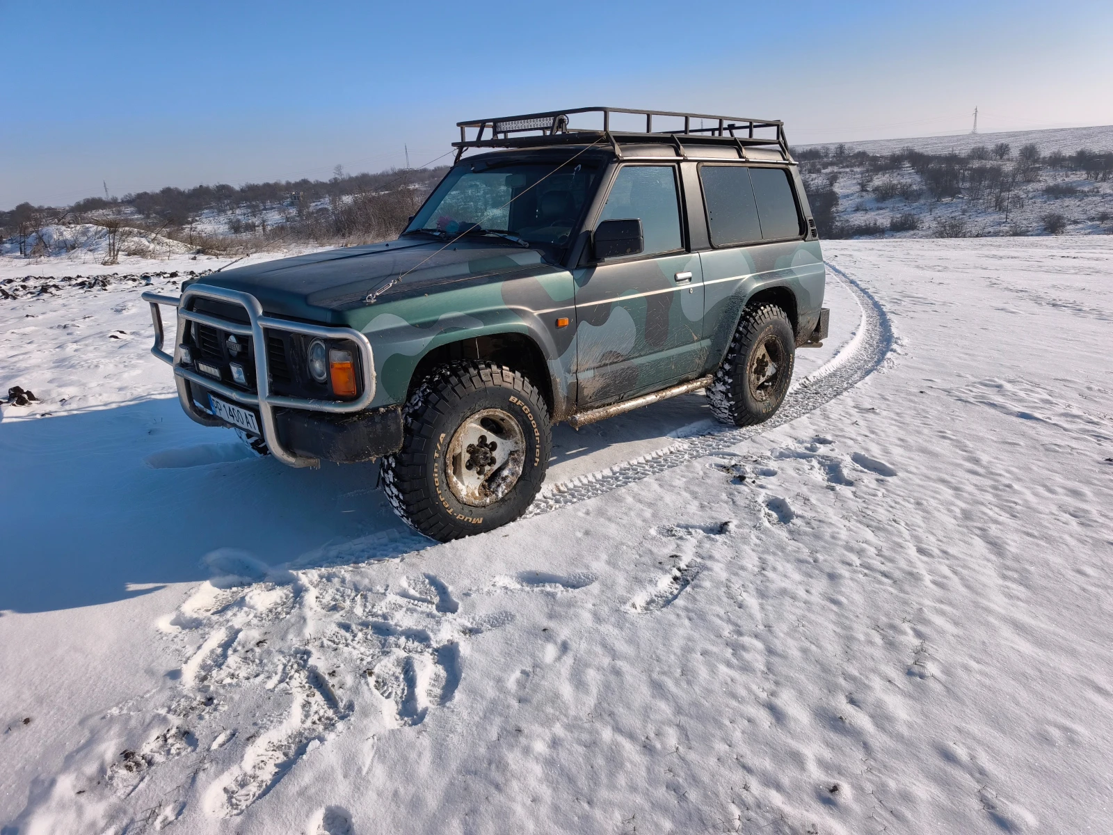 Nissan Patrol Y60, снимка 2 - Автомобили и джипове - 52698572