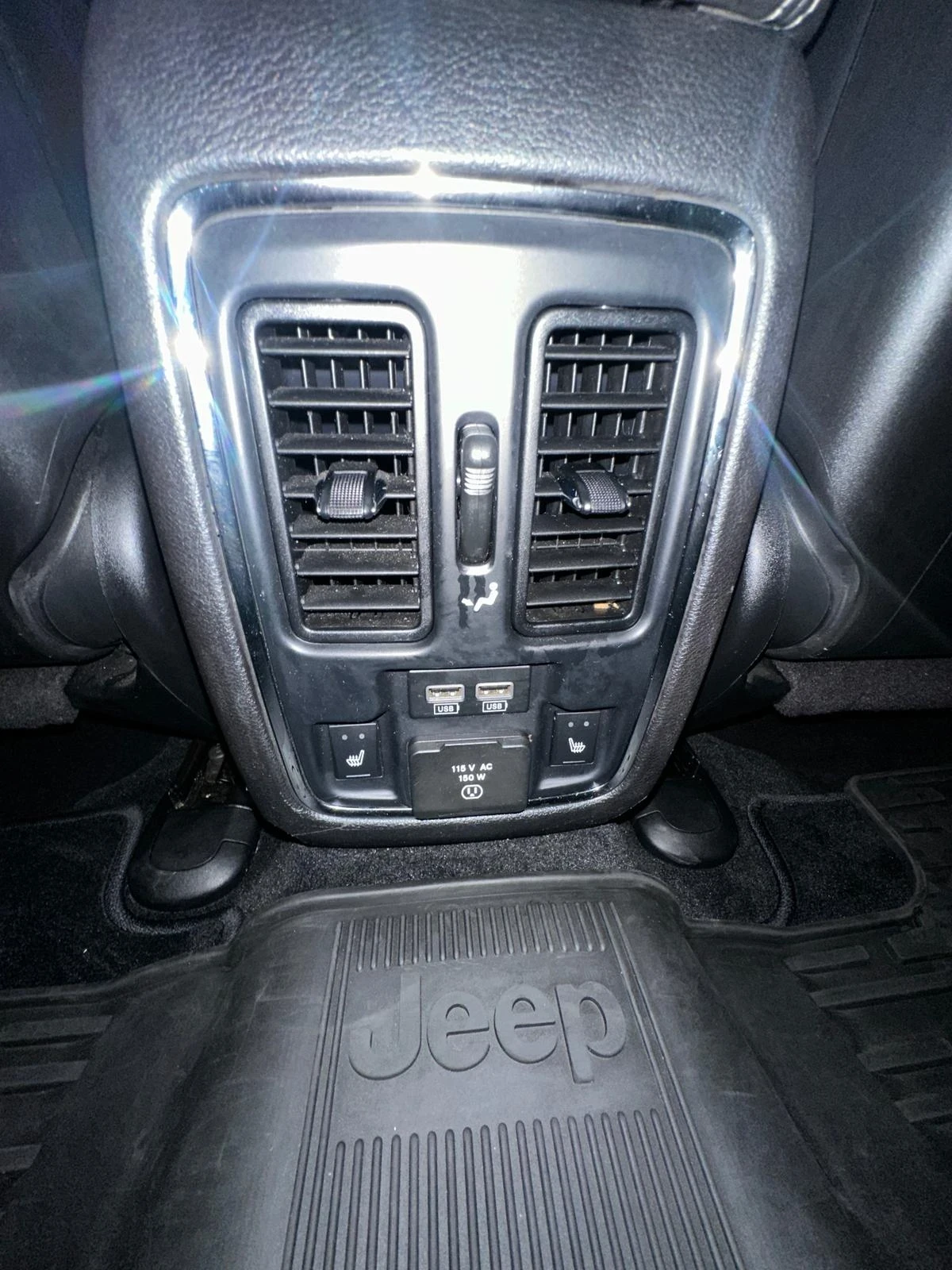 Jeep Grand cherokee 5.7 HEMI Overland, снимка 11 - Автомобили и джипове - 53806621