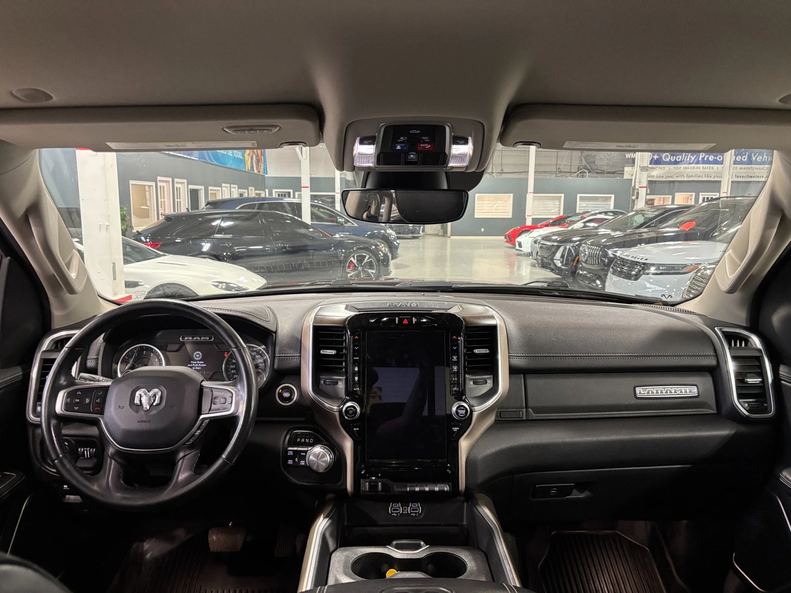 Dodge RAM 1500 Laramie V8HEMI С РЕГИСТРАЦИЯ & АВТО КРЕДИТ   - изображение 7