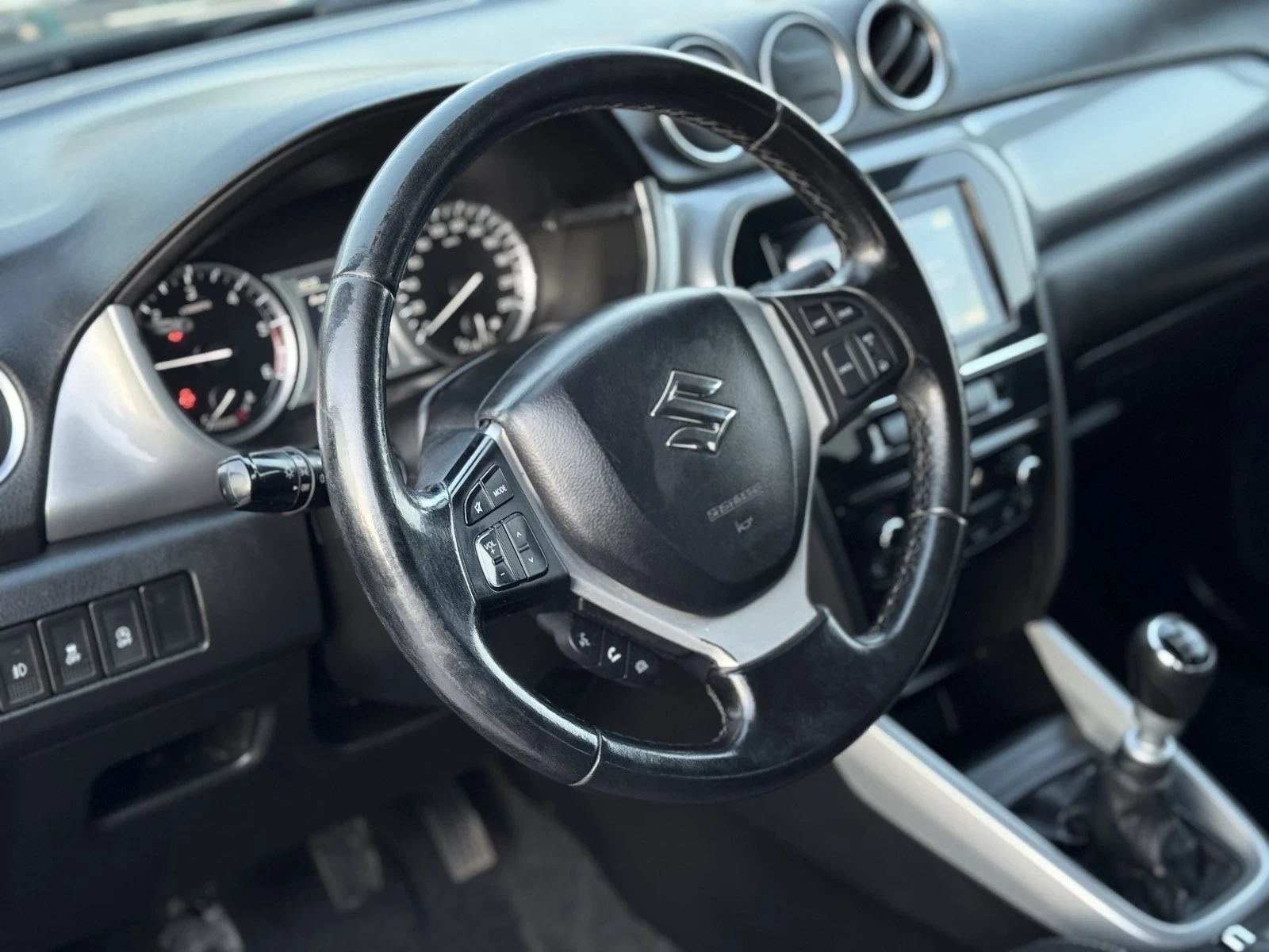 Suzuki Vitara EURO 6B TOP, снимка 11 - Автомобили и джипове - 53866112