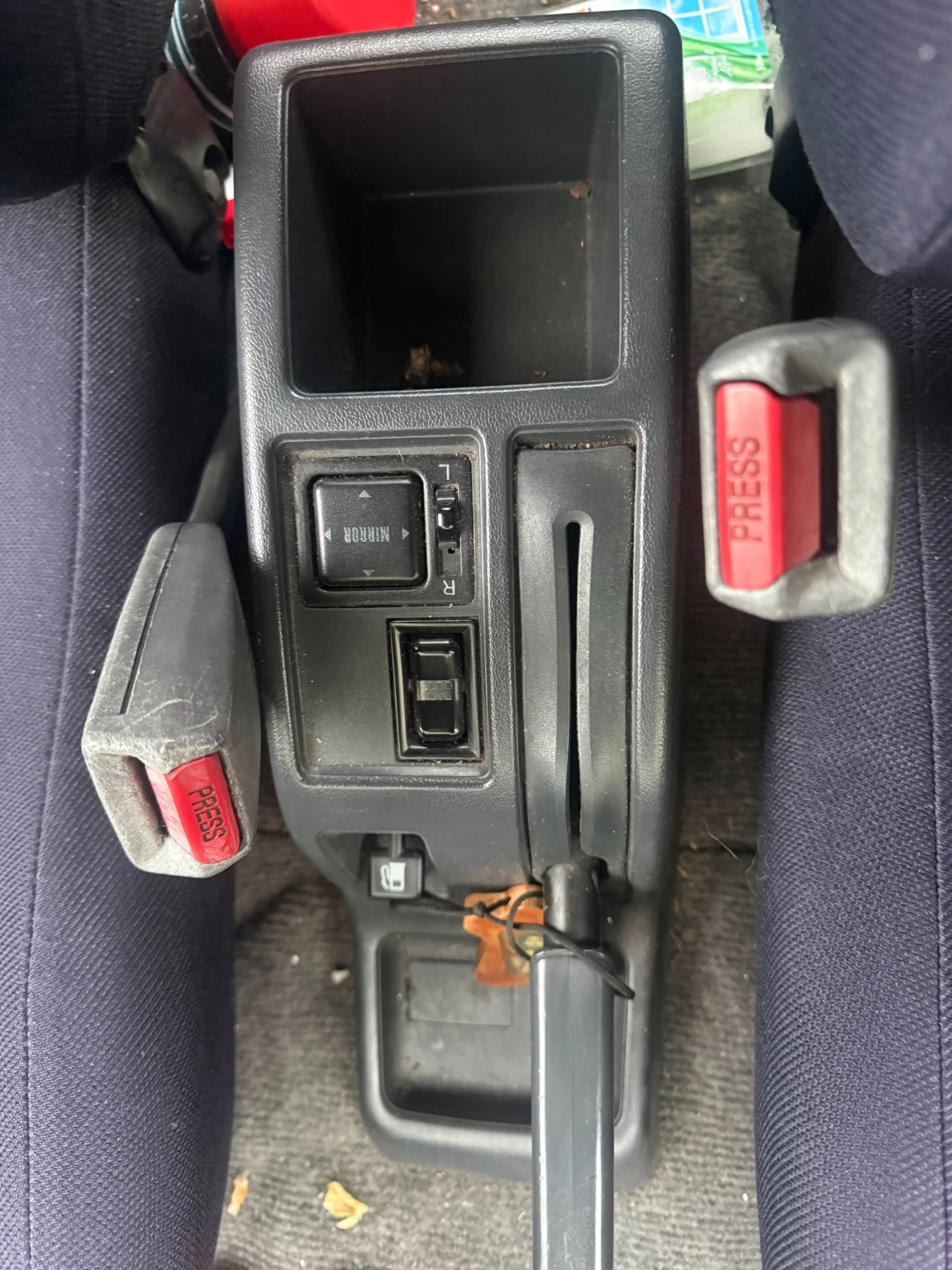 Daihatsu Feroza Sportrak Limited, снимка 11 - Автомобили и джипове - 53924634