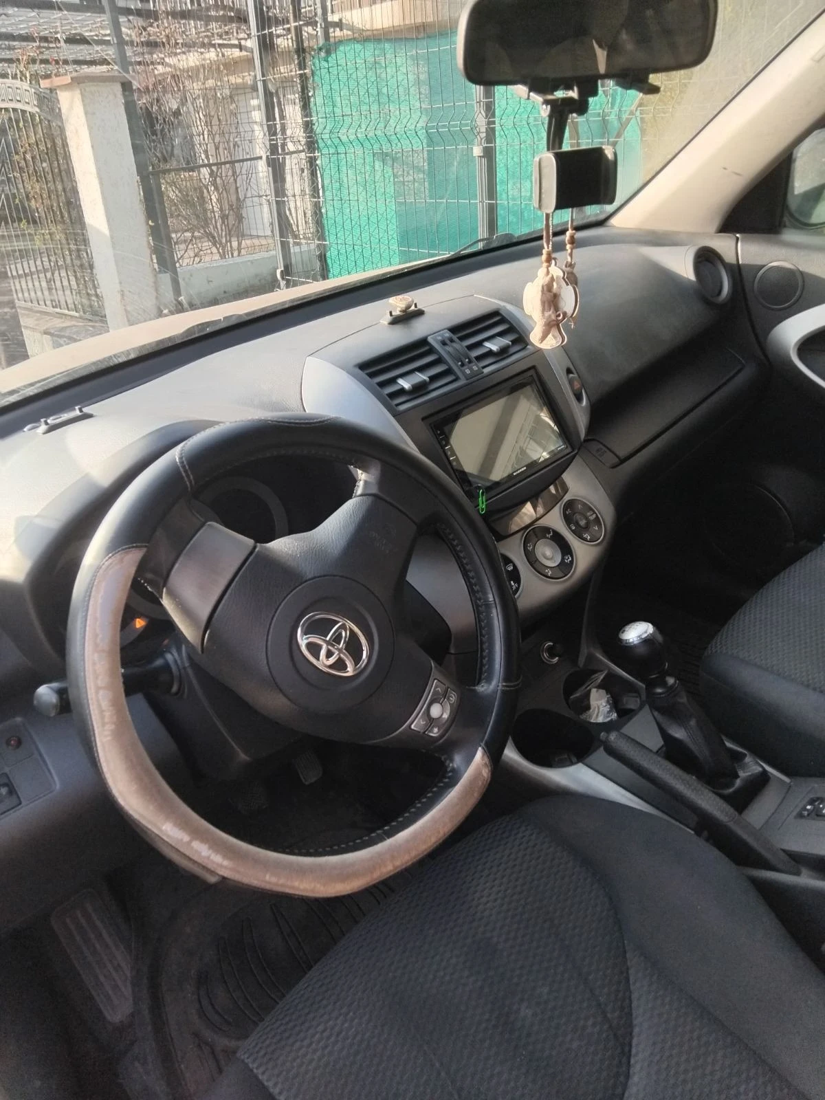 Toyota Rav4 2.2 дизел, снимка 3 - Автомобили и джипове - 53977611