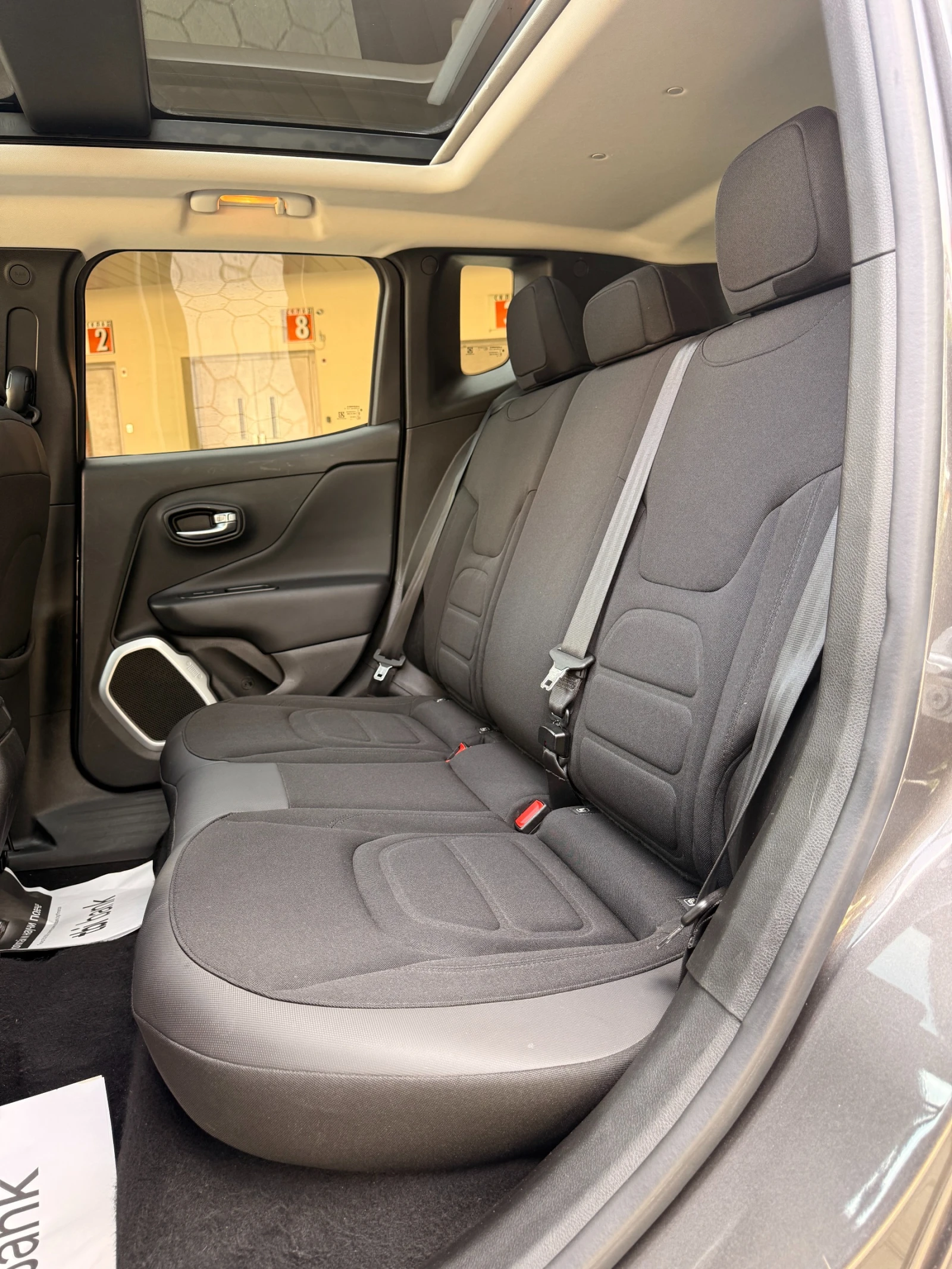Jeep Renegade 2.0mJTD* LIMITED* 4WD* АВТОМАТИК* ПАНОРАМА* , снимка 8 - Автомобили и джипове - 54679549