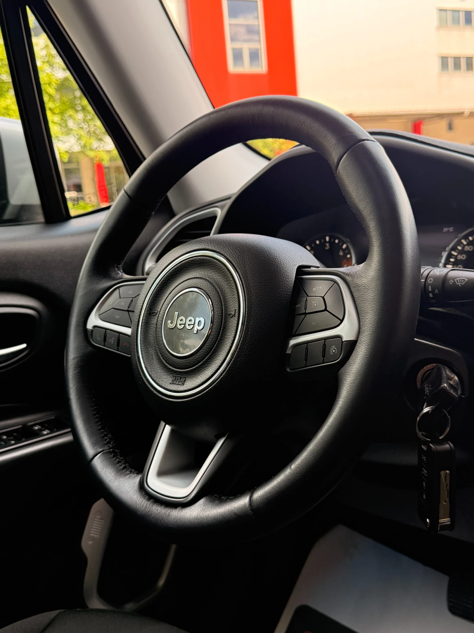 Jeep Renegade 2.0mJTD* LIMITED* 4WD* АВТОМАТИК* ПАНОРАМА* , снимка 11 - Автомобили и джипове - 54679549