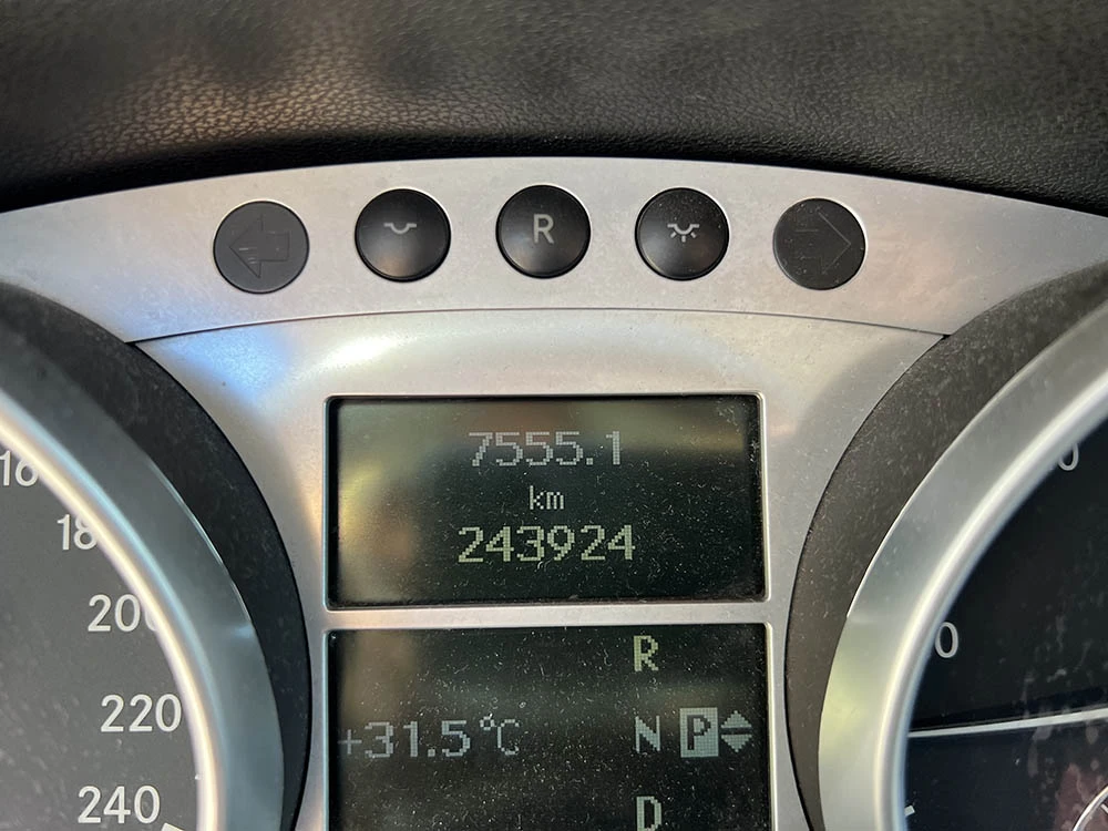 Mercedes-Benz ML 320  CDI, снимка 12 - Автомобили и джипове - 54691908
